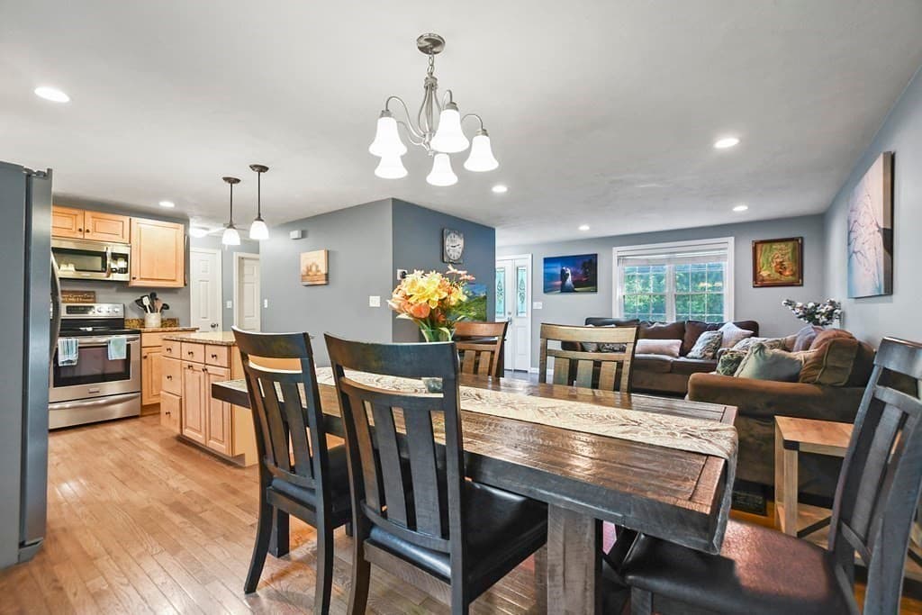 Single Family Residence at 33 Longley Rd, Groton MA 01450, Groton, photo 13 of 25