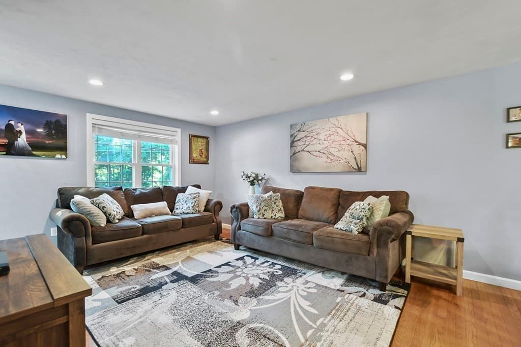 Single Family Residence at 33 Longley Rd, Groton MA 01450, Groton, photo 7 of 25