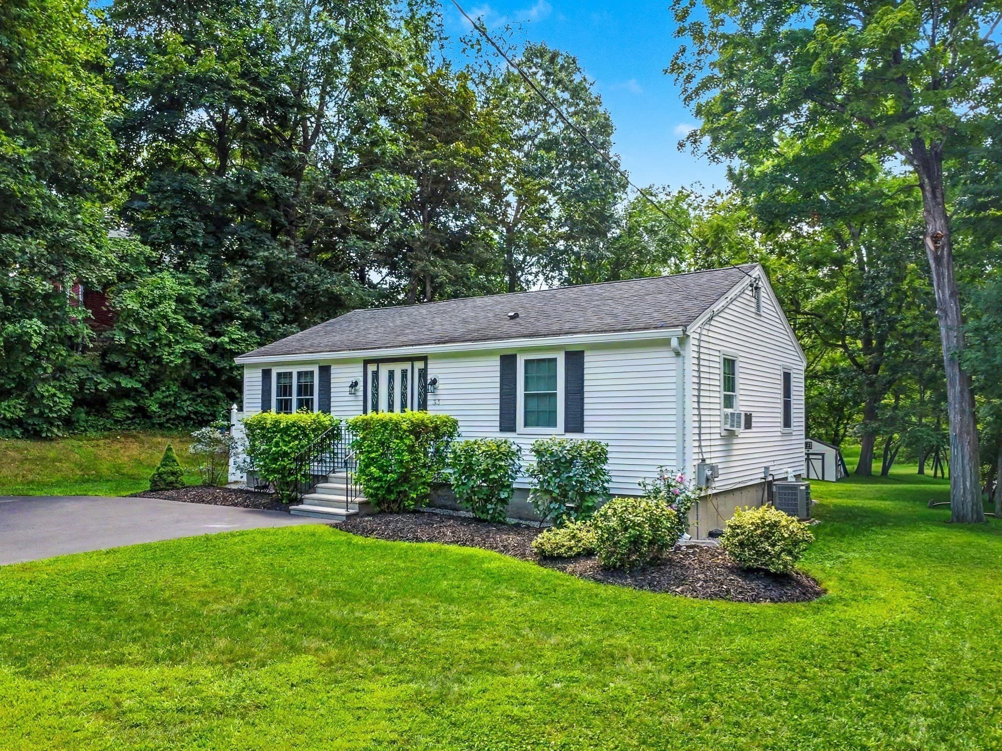Single Family Residence at 33 Longley Rd, Groton MA 01450, Groton, photo 3 of 25