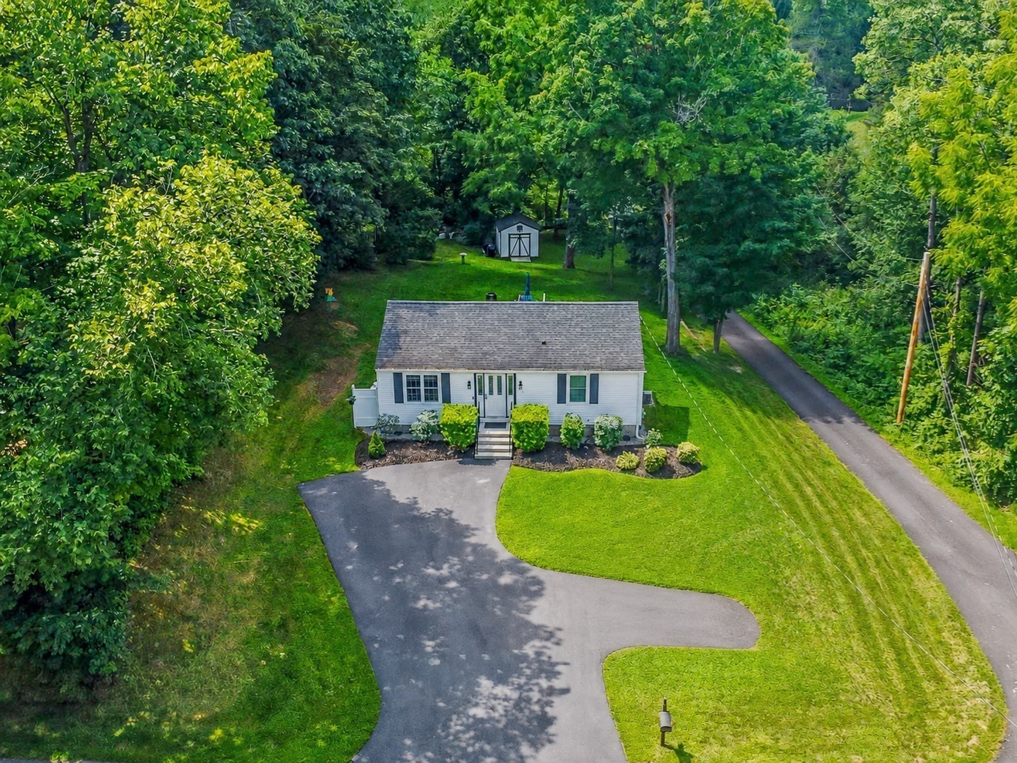 Single Family Residence at 33 Longley Rd, Groton MA 01450, Groton, photo 4 of 25
