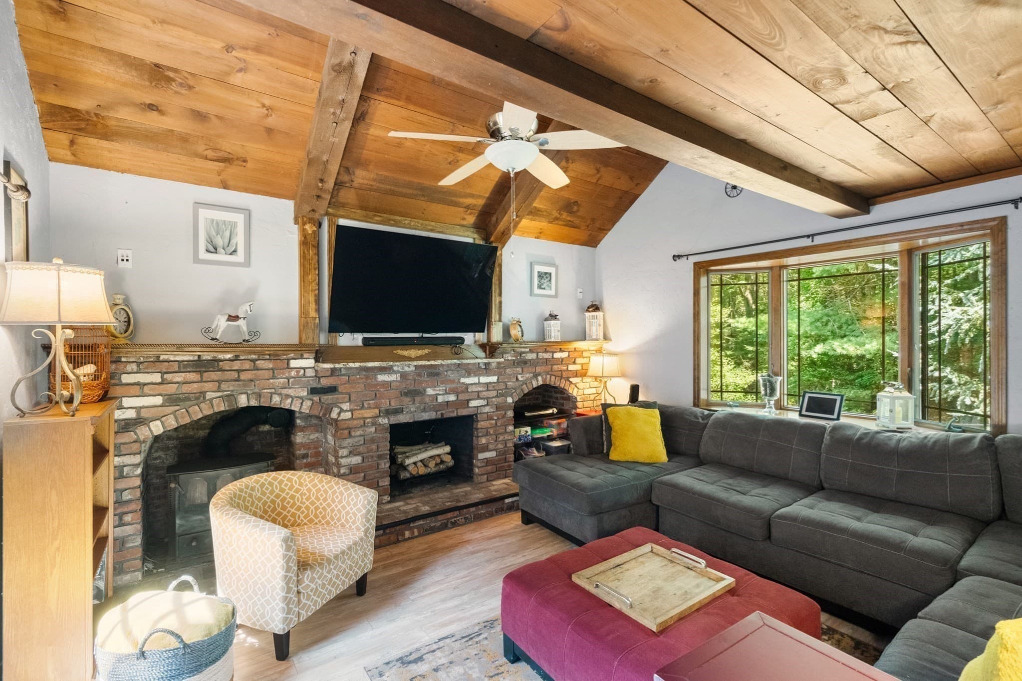 Single Family Residence at 14 Woodview Dr, Lakeville MA 02347, photo 10 of 41