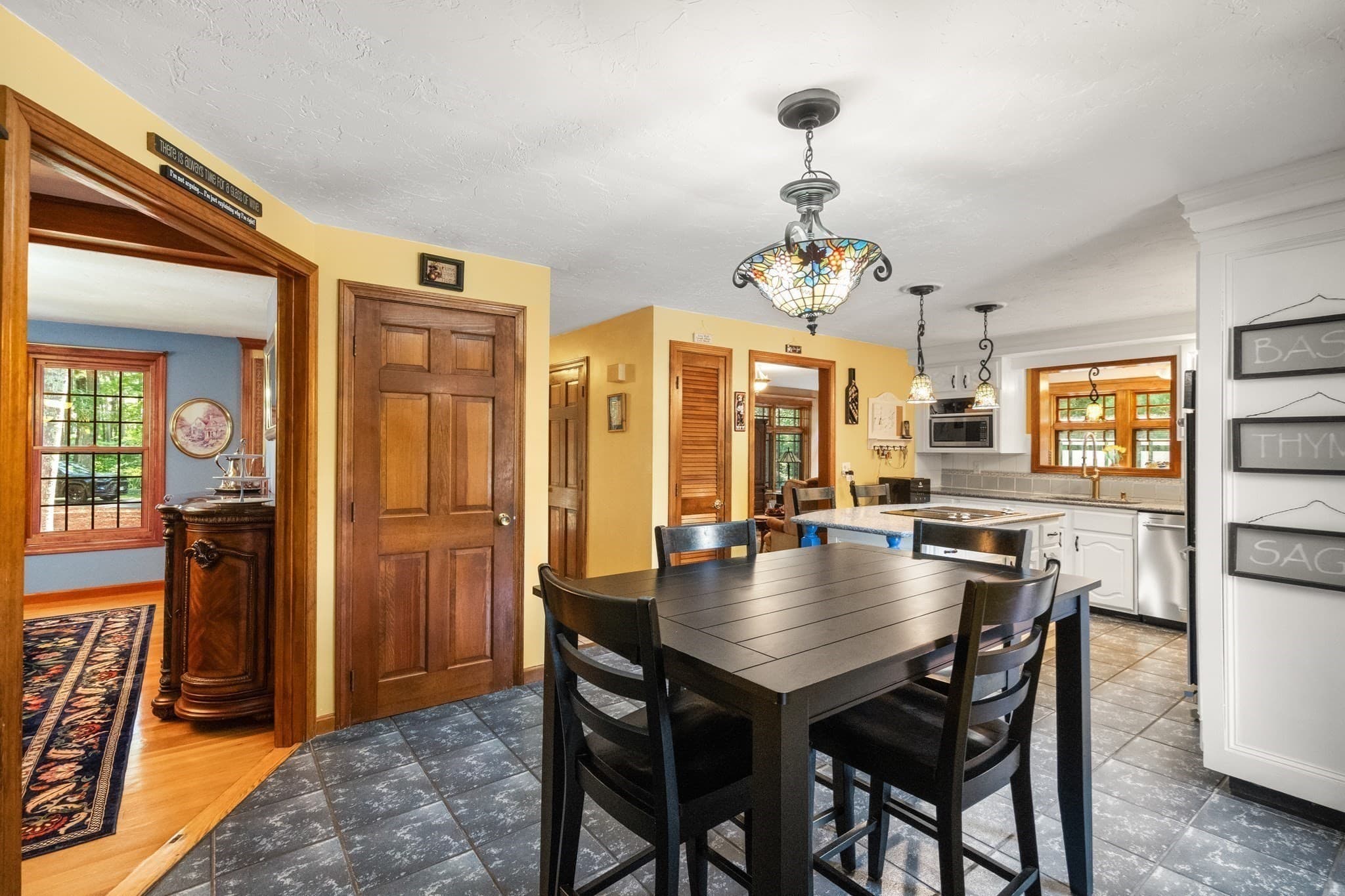 Single Family Residence at 14 Woodview Dr, Lakeville MA 02347, photo 18 of 41