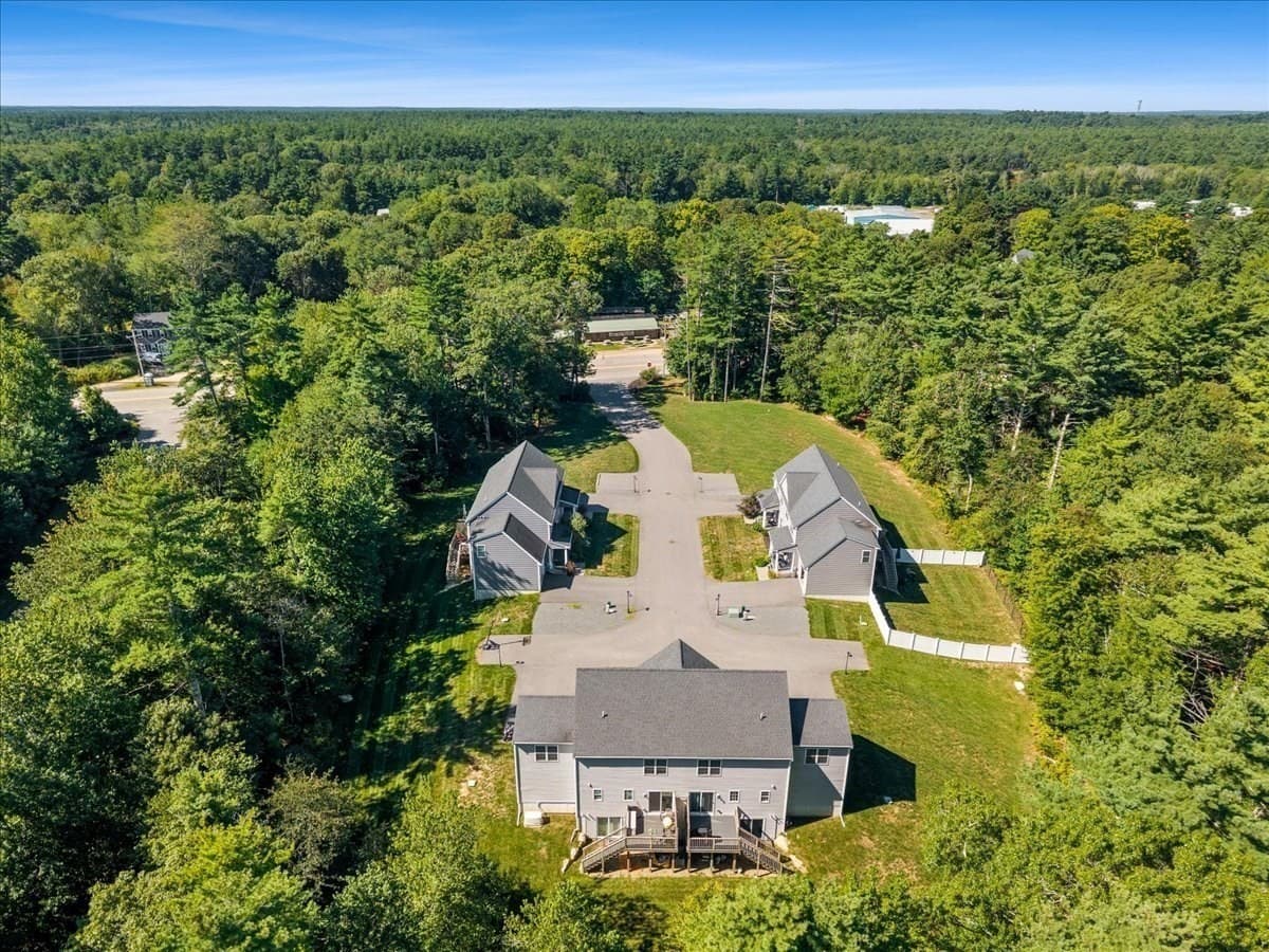 Condominium at 2 Milenas Path # 2, Middleboro MA 02346, photo 9 of 41