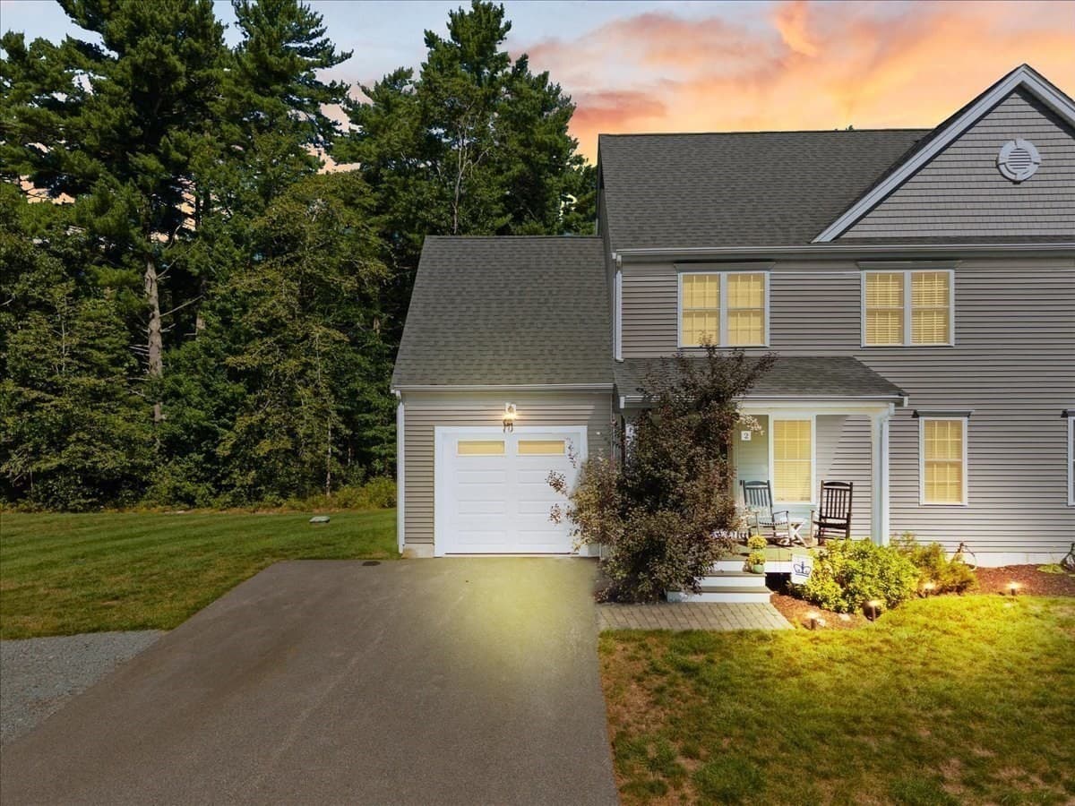 Condominium at 2 Milenas Path # 2, Middleboro MA 02346, photo 38 of 41