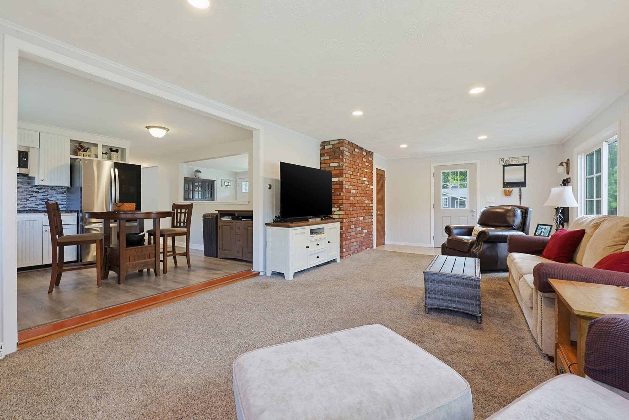 Single Family Residence at 6 Young Ave., North Attleboro MA 02760, photo 16 of 36