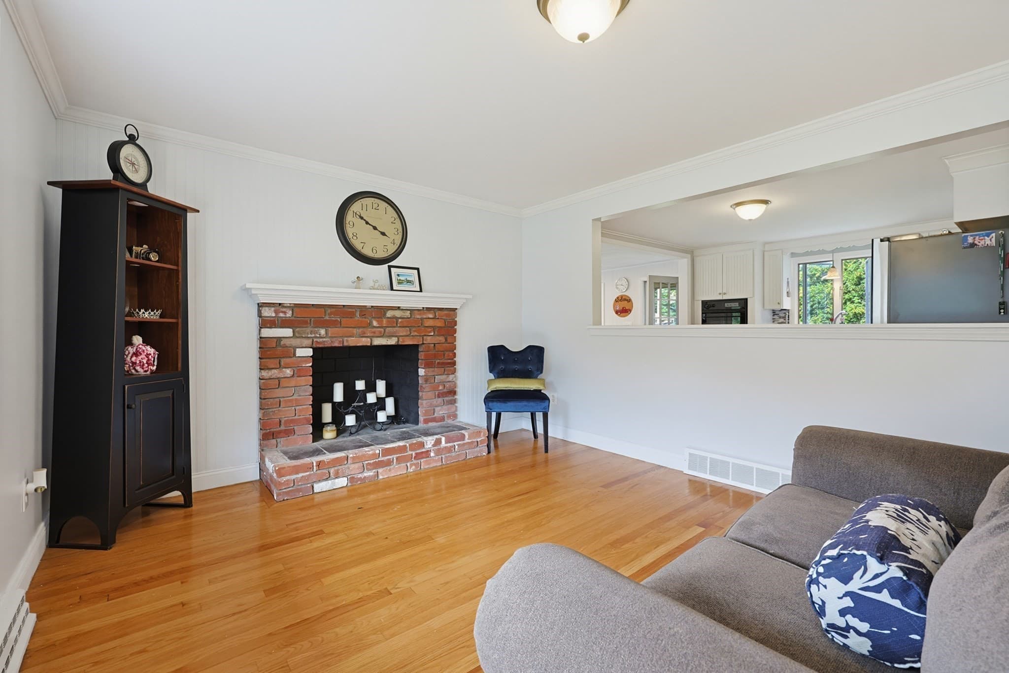 Single Family Residence at 6 Young Ave., North Attleboro MA 02760, photo 4 of 36