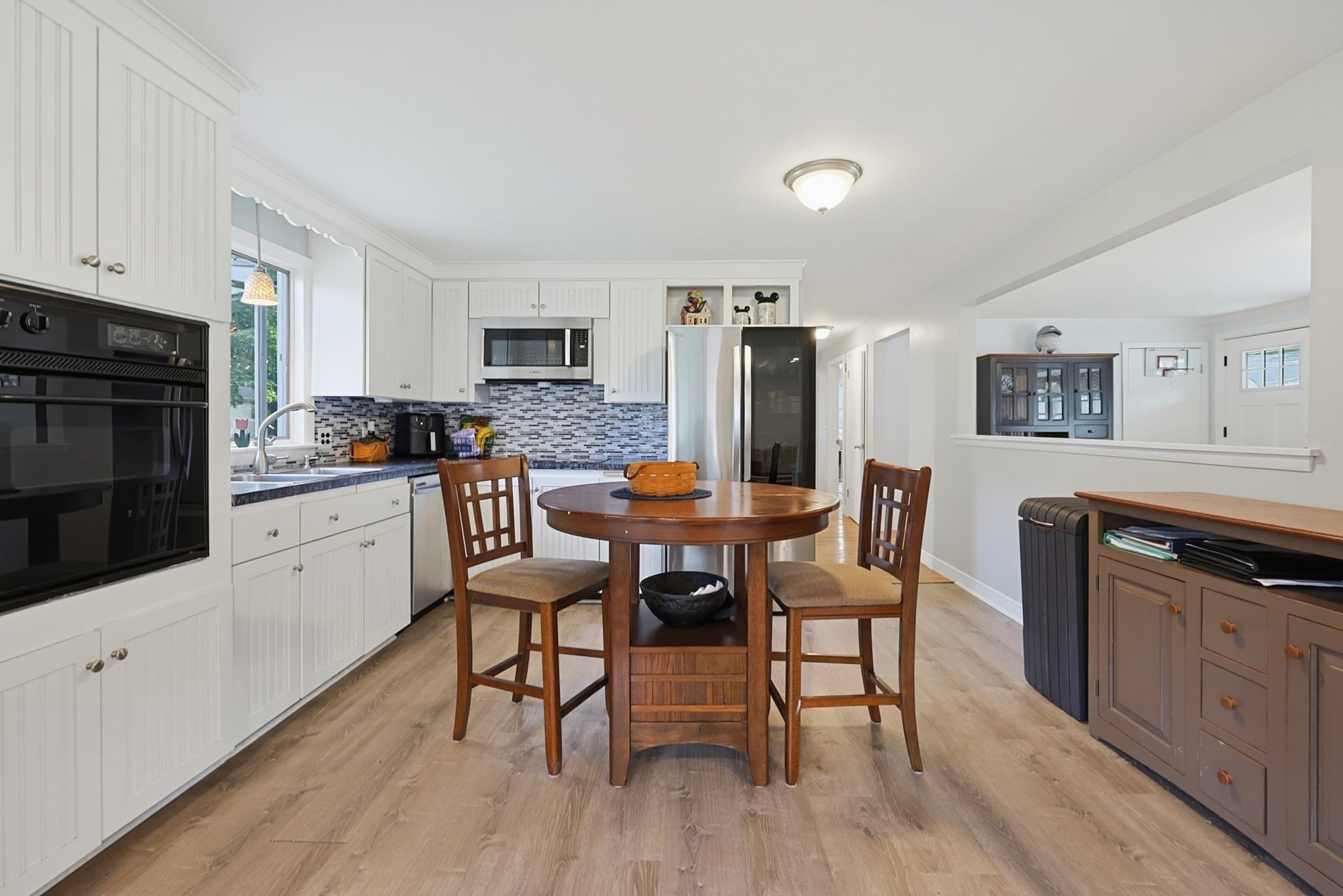 Single Family Residence at 6 Young Ave., North Attleboro MA 02760, photo 8 of 36