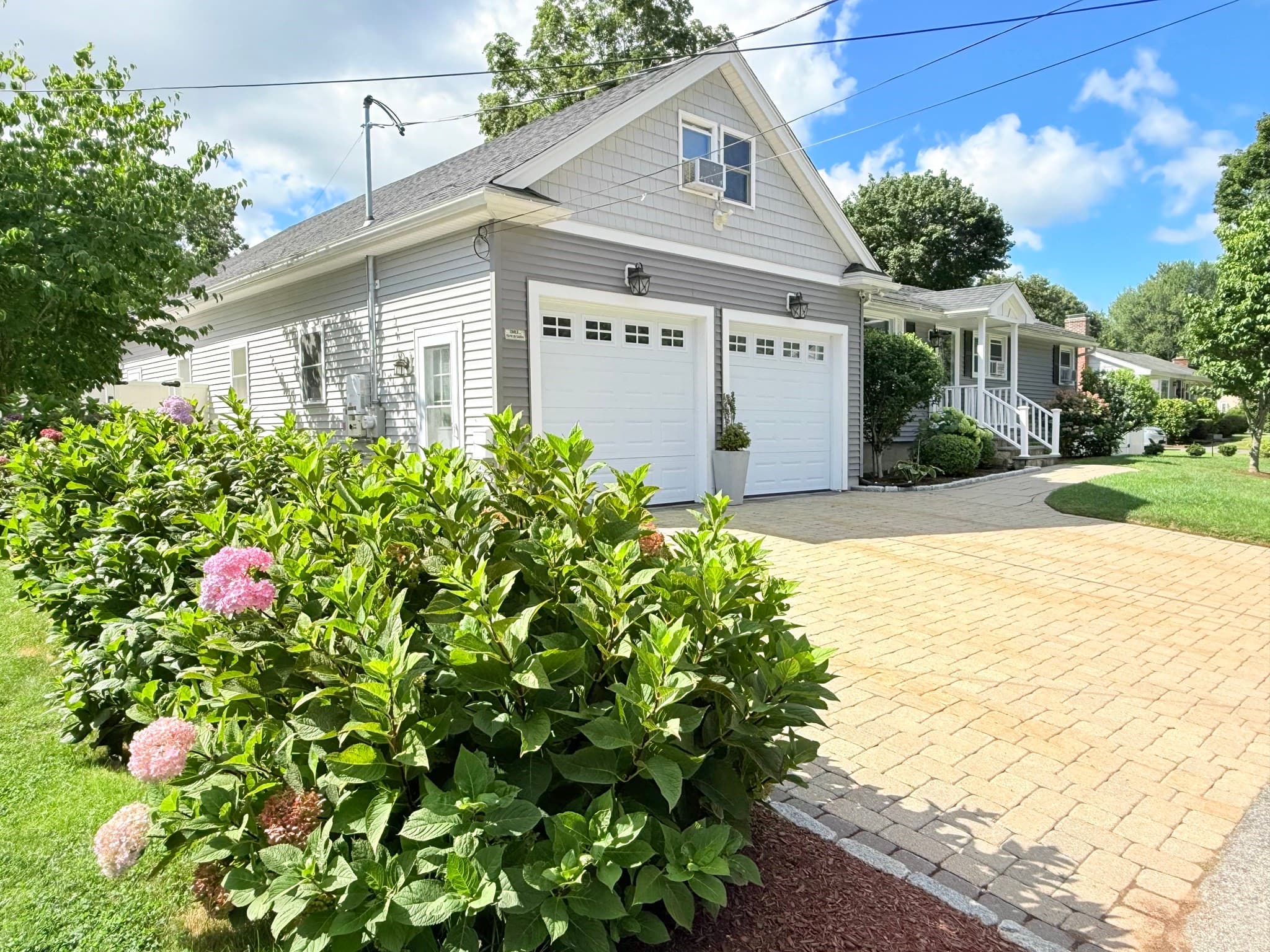 Single Family Residence at 21 Helen Dr, Marlborough MA 01752, Marlborough, photo 5 of 40
