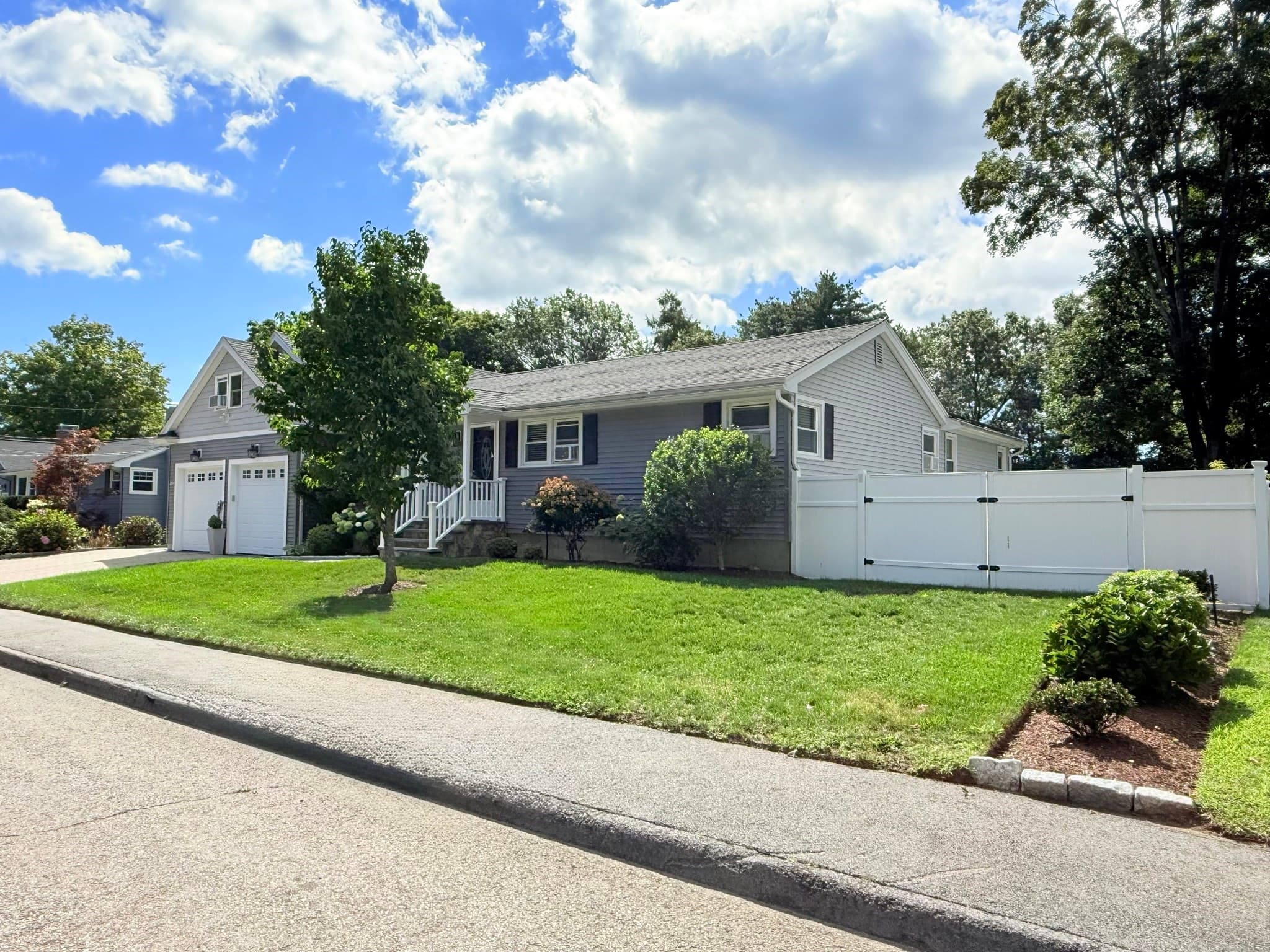 Single Family Residence at 21 Helen Dr, Marlborough MA 01752, Marlborough, photo 4 of 40