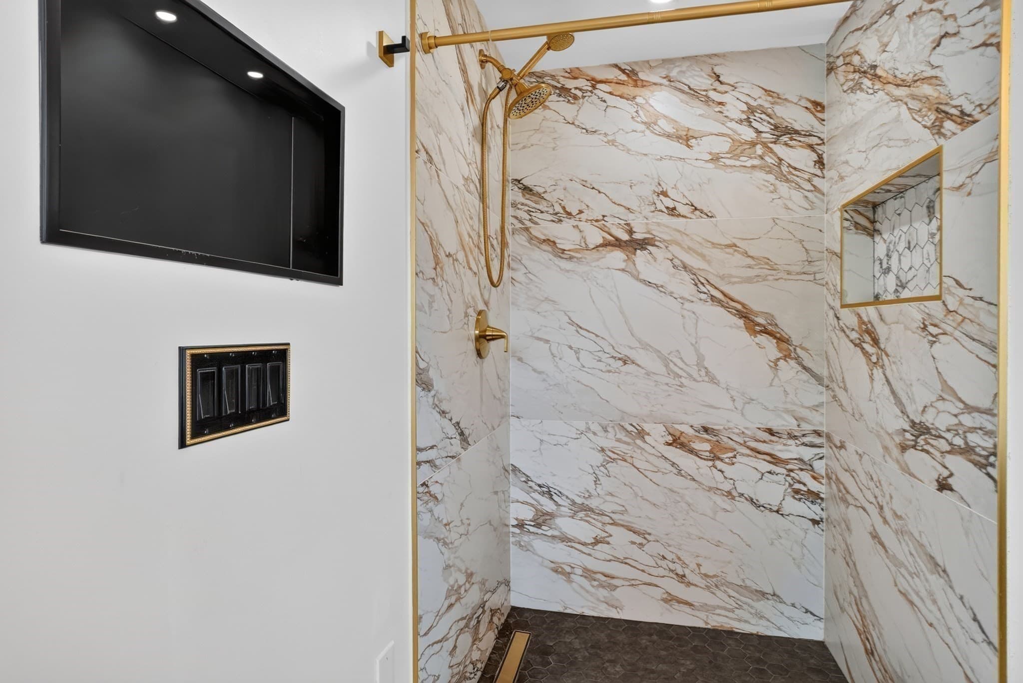 Single Family Residence at 1061 Trapelo Rd, Waltham MA 02451, photo 15 of 21