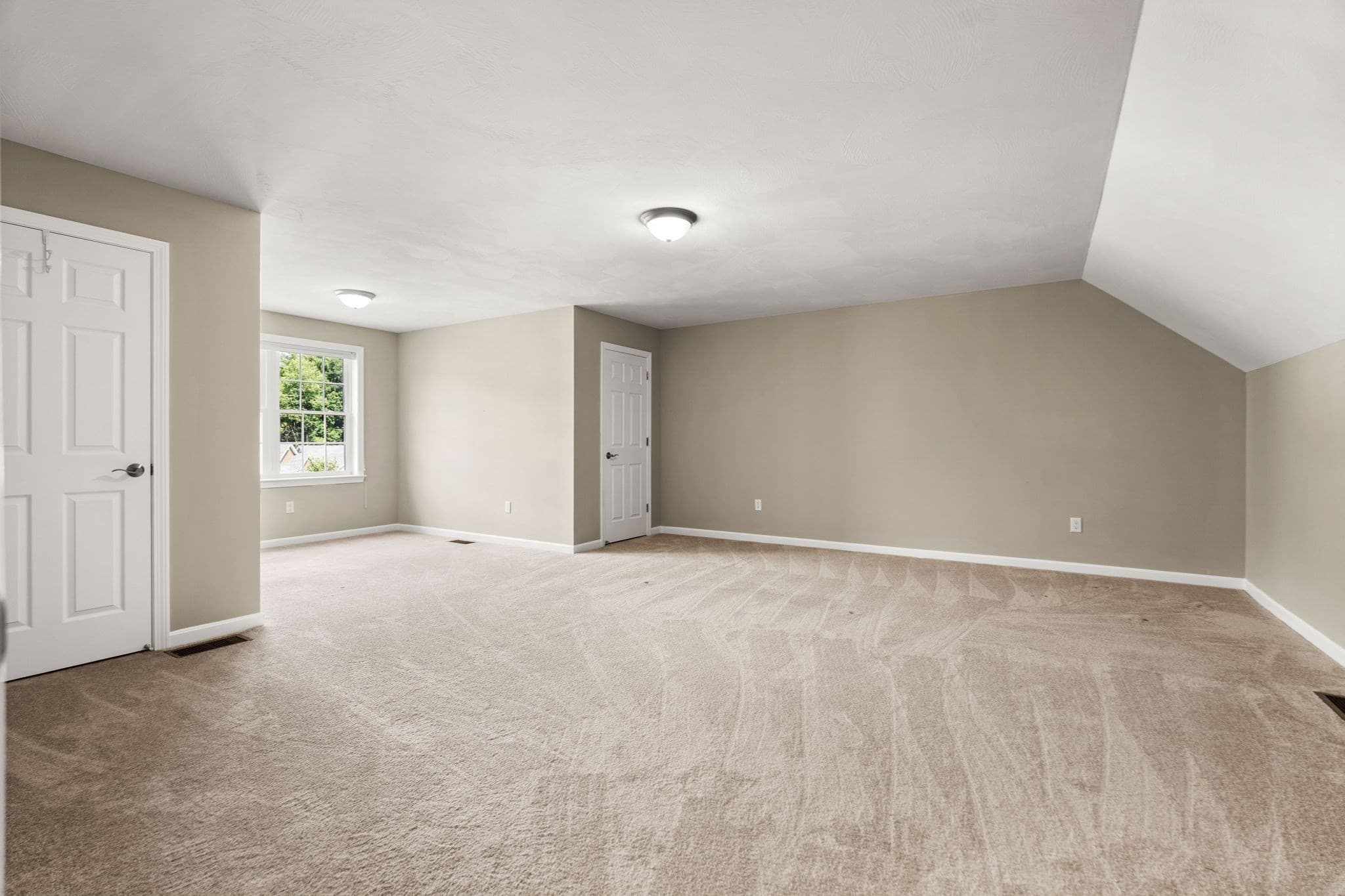 Condominium at 63 Hummingbird Ln # A, Groton MA 01450, Groton, photo 22 of 29