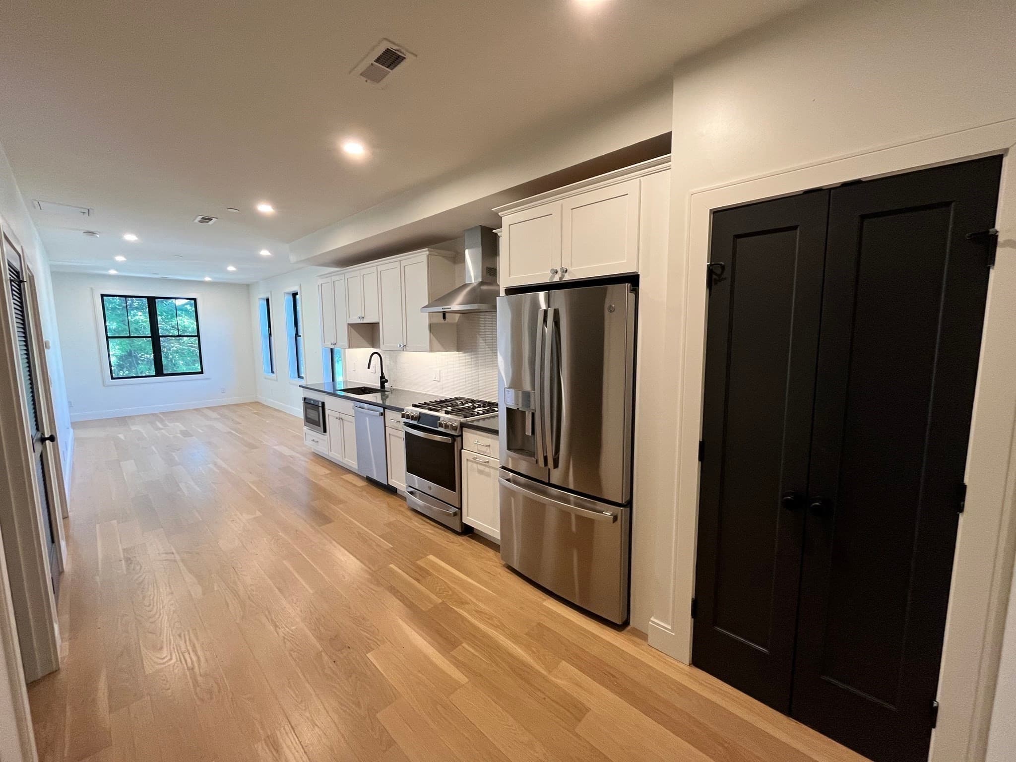 Condominium at 120 Moore St # 205, Boston MA 02128, Boston, photo 2 of 15