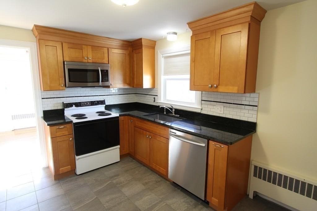 2 Family - 2 Units Up/Down at 6 Bates Rd E, Watertown MA 02472, Watertown, photo 5 of 23