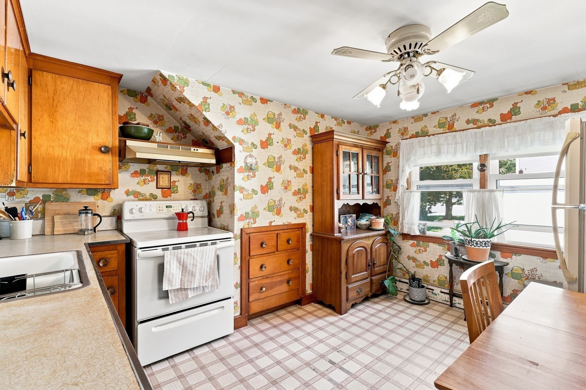 Single Family Residence at 4 Washington Street, Milford MA 01757, photo 22 of 36