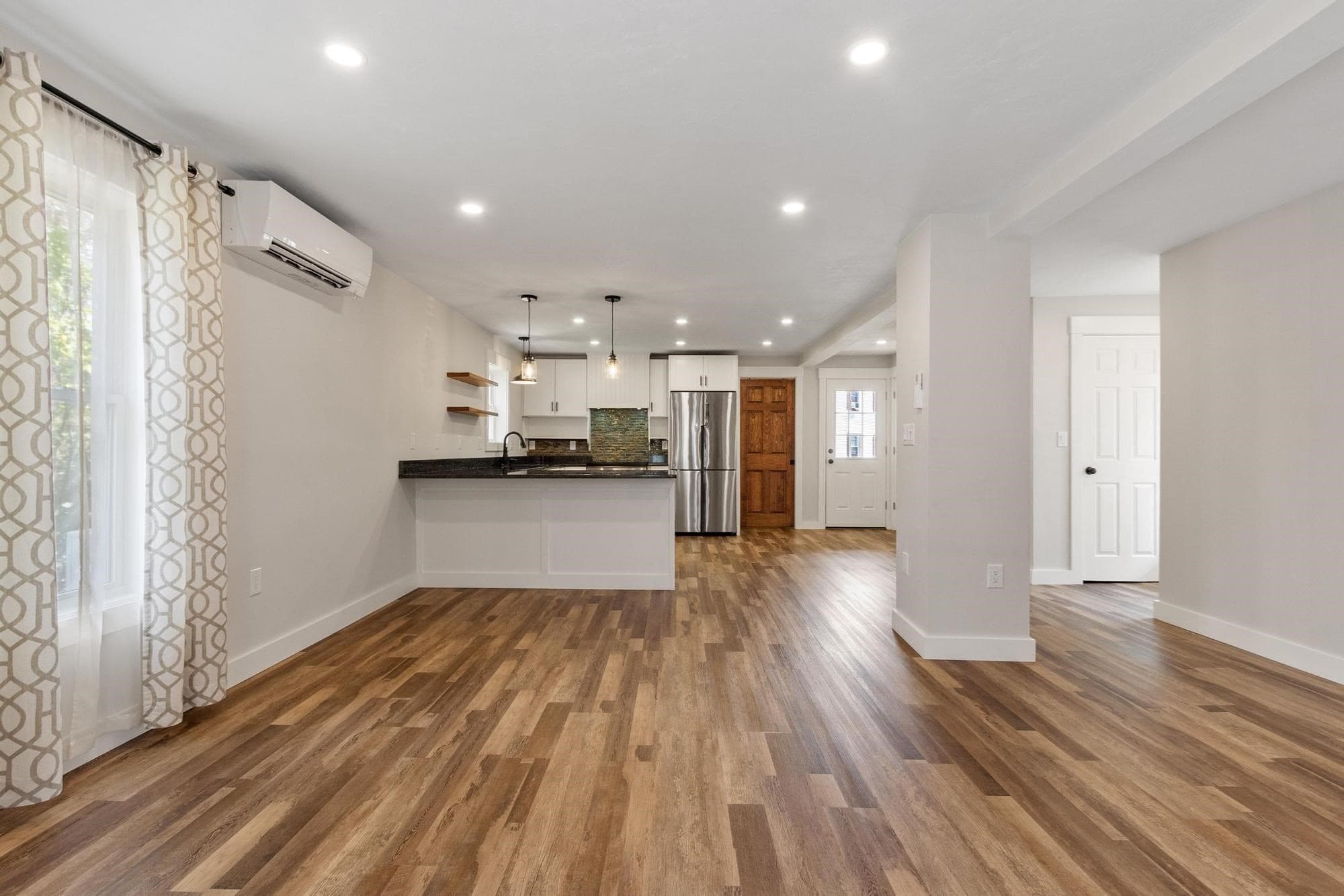 Single Family Residence at 460 Pleasant St, Gardner MA 01440, Gardner, photo 17 of 42