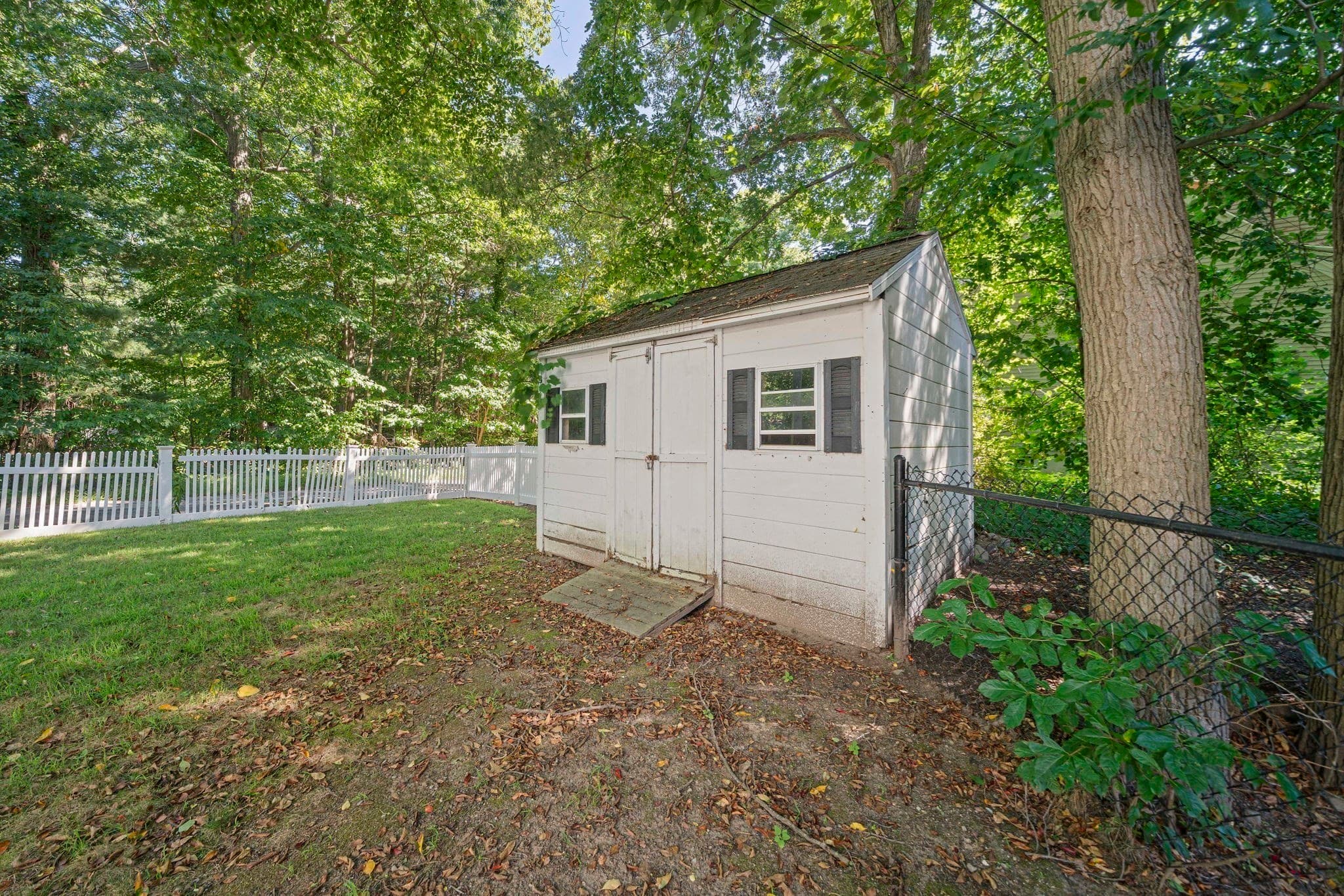Single Family Residence at 66 Cottage Ln, Weymouth MA 02188, photo 27 of 38
