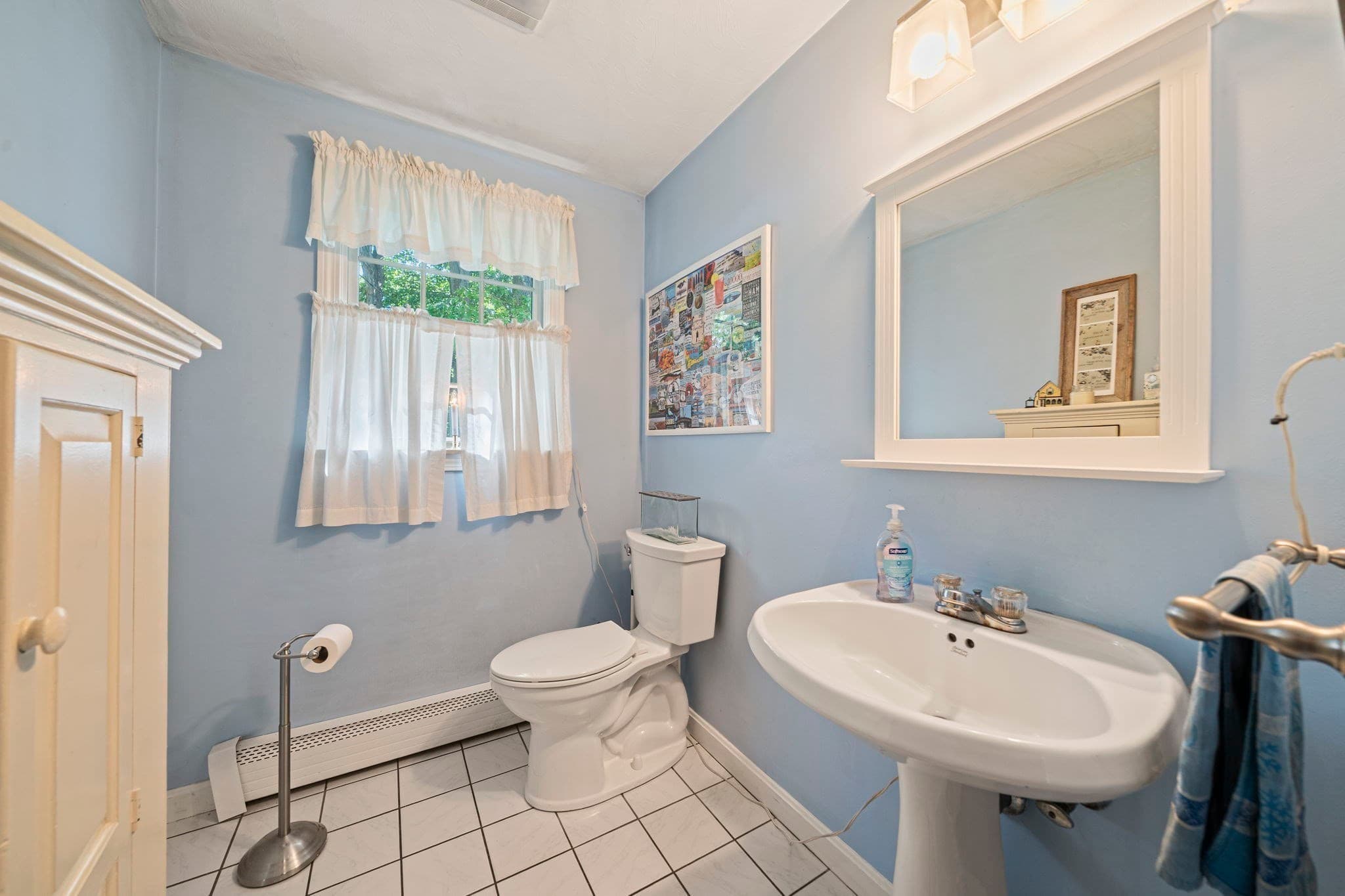 Single Family Residence at 66 Cottage Ln, Weymouth MA 02188, photo 12 of 38