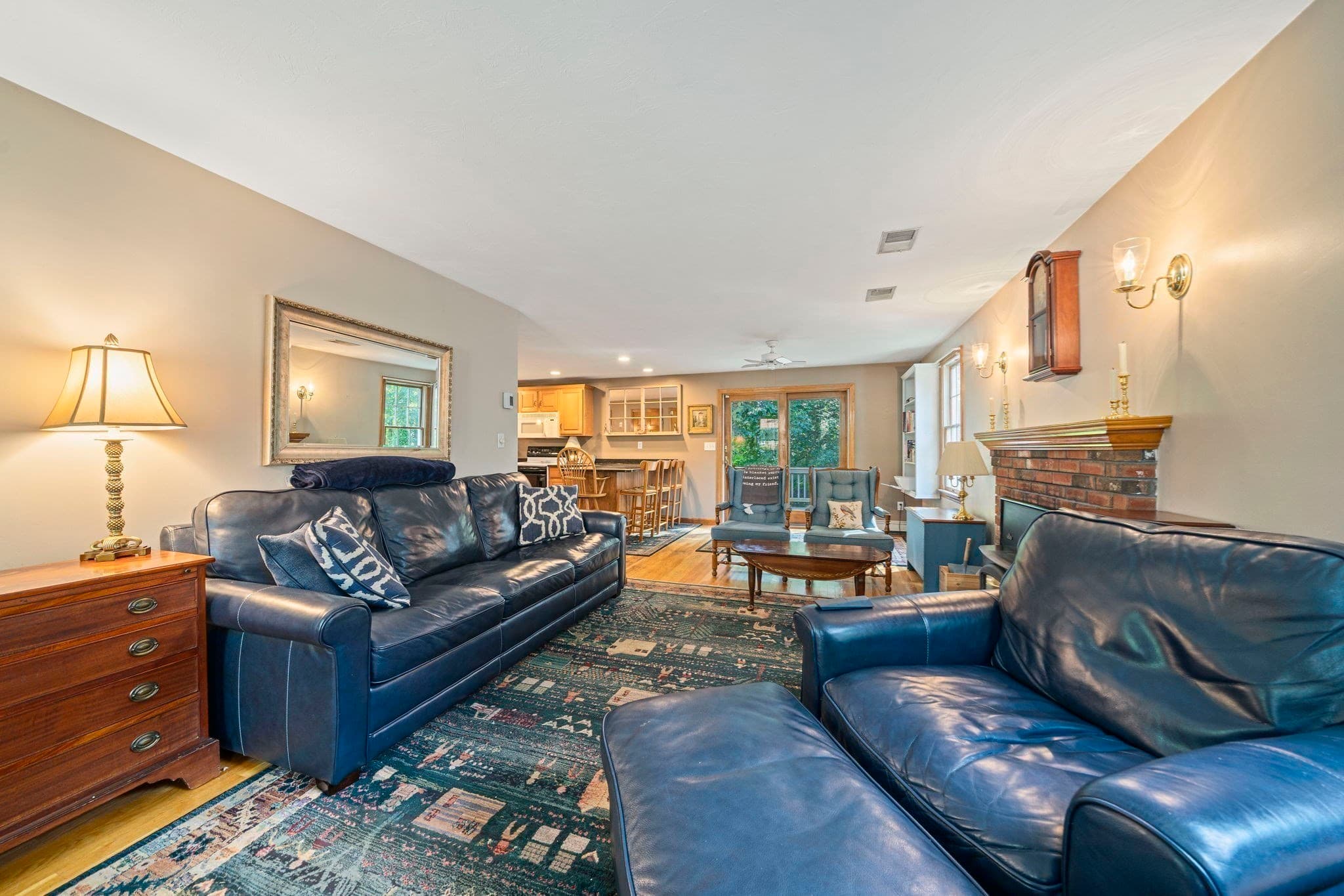Single Family Residence at 66 Cottage Ln, Weymouth MA 02188, photo 9 of 38