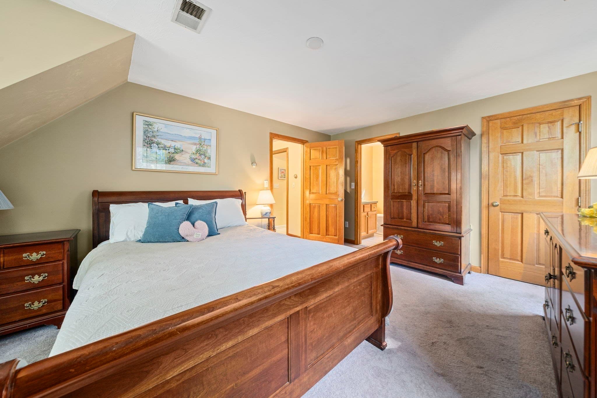 Single Family Residence at 66 Cottage Ln, Weymouth MA 02188, photo 14 of 38