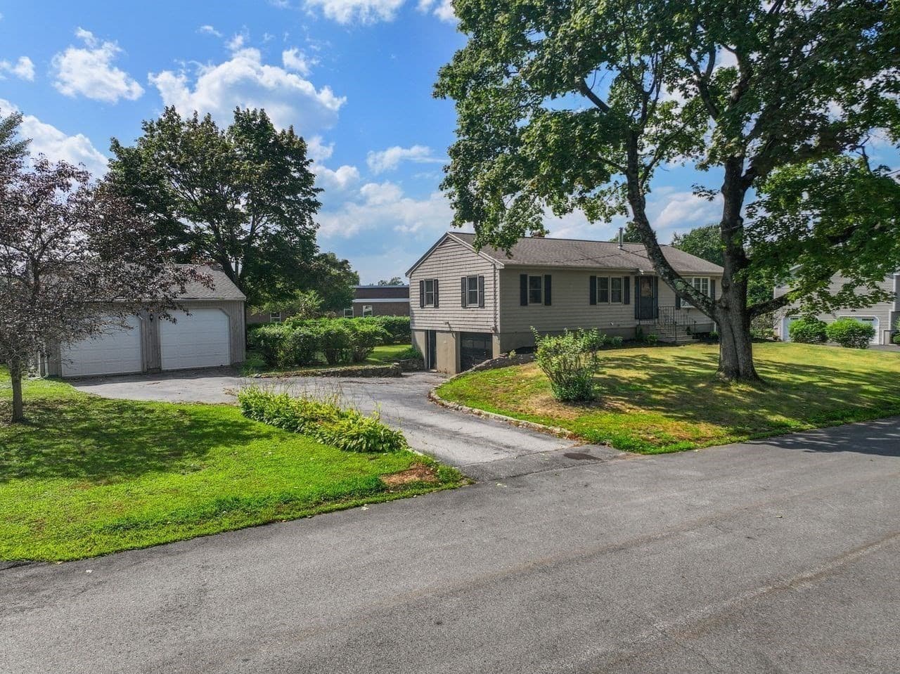 Single Family Residence at 29 Rosedale Avenue, North Andover MA 01845, North Andover, photo 5 of 29
