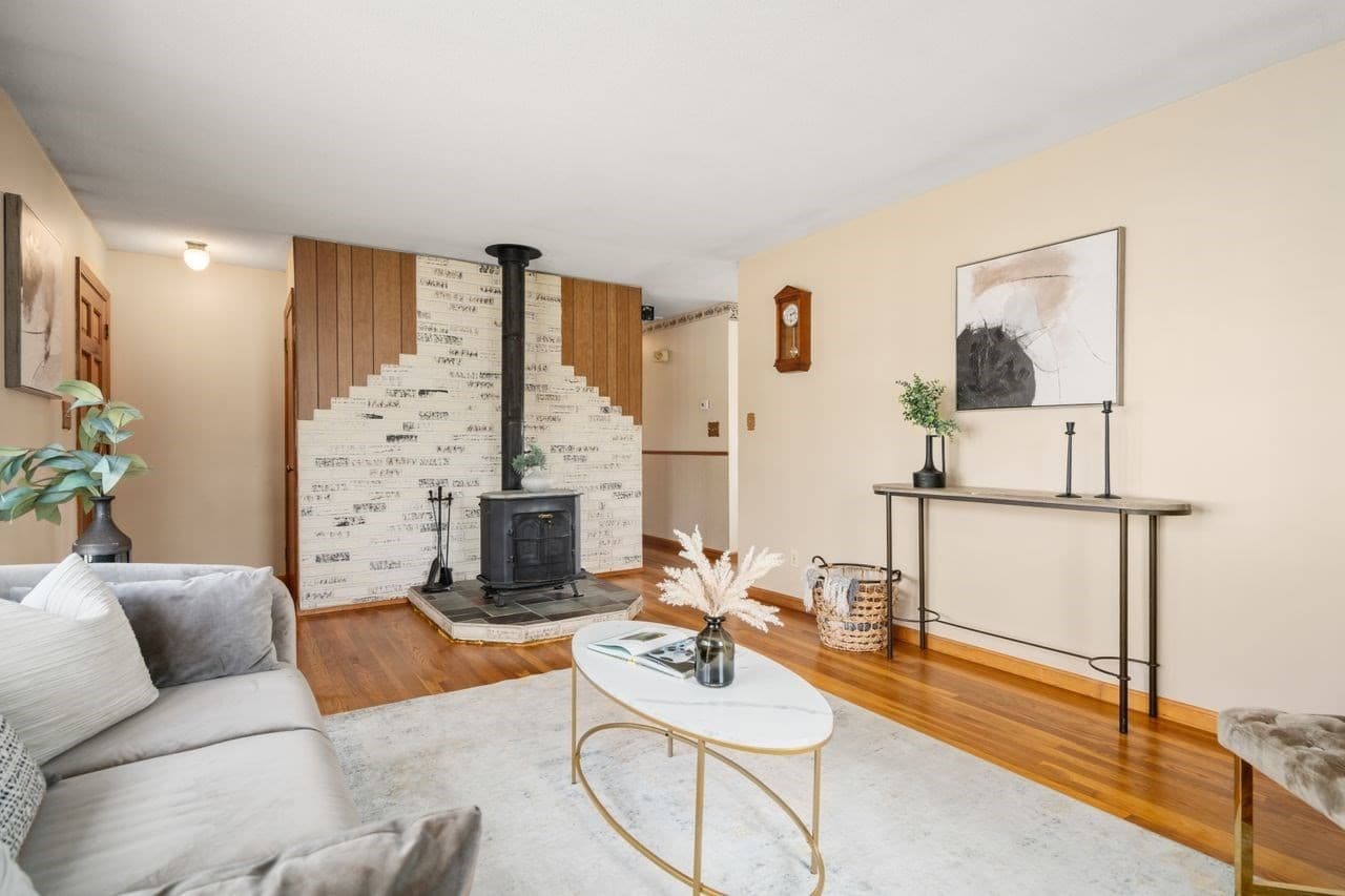 Single Family Residence at 29 Rosedale Avenue, North Andover MA 01845, North Andover, photo 10 of 29