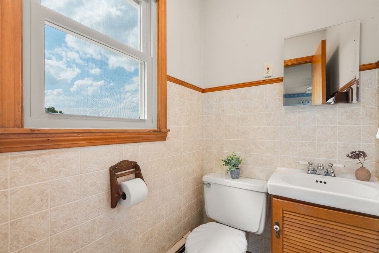Single Family Residence at 29 Rosedale Avenue, North Andover MA 01845, North Andover, photo 19 of 29
