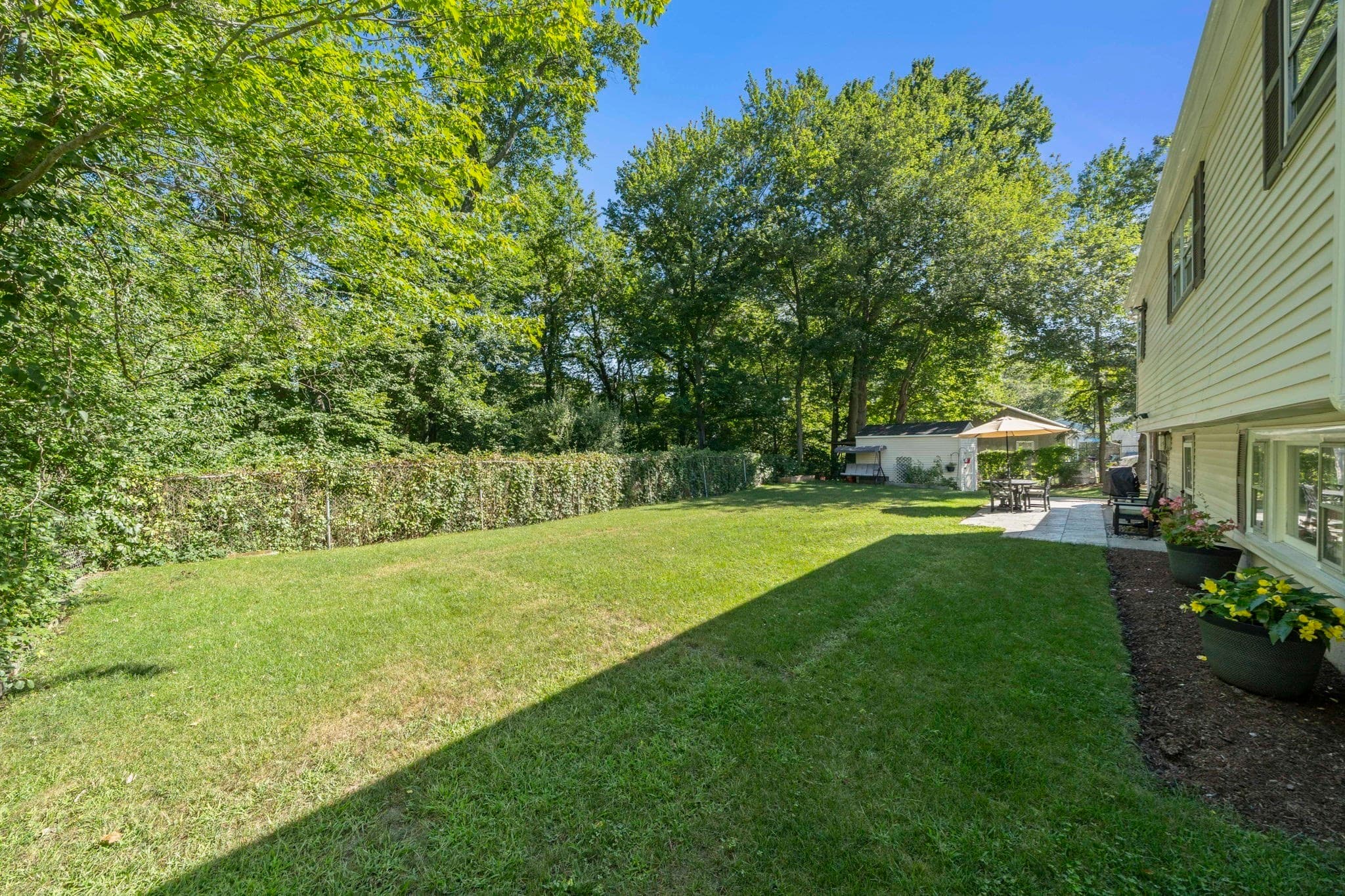 Single Family Residence at 11 Virginia Cir, Randolph MA 02368, photo 18 of 25