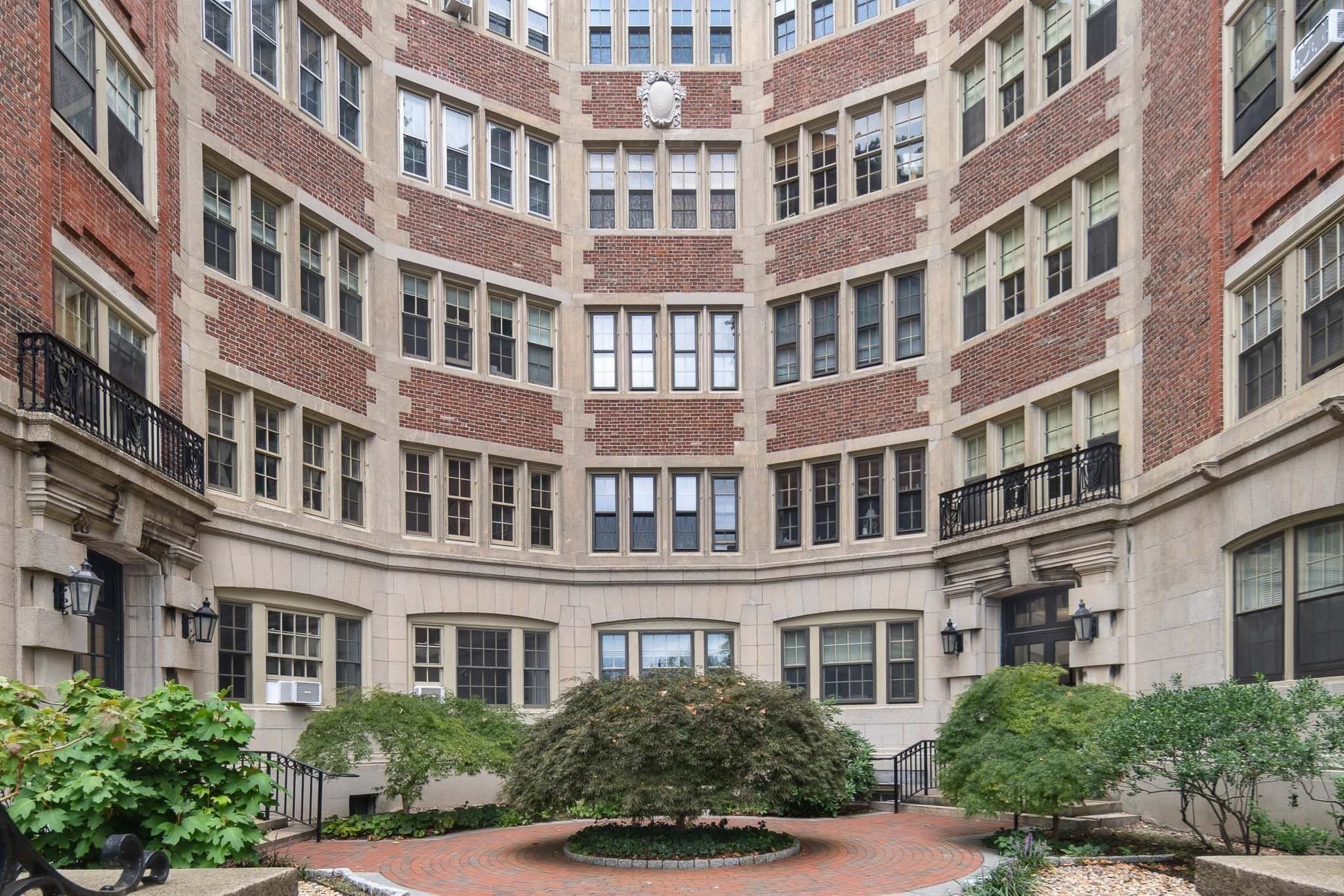 Stock Cooperative at 985 Memorial Drive # 401, Cambridge MA 02138, Cambridge, photo 20 of 23