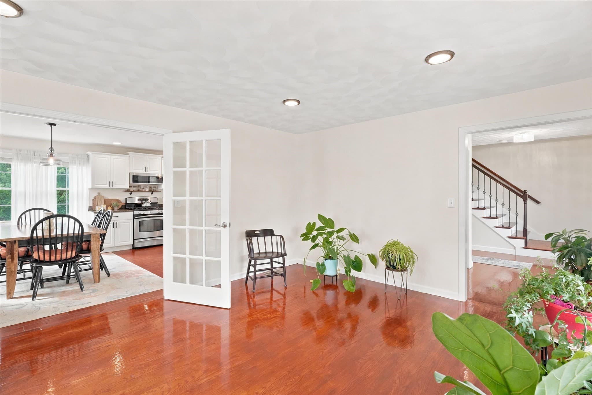 Single Family Residence at 33 Fairway Dr, Woburn MA 01801, Woburn, photo 16 of 40