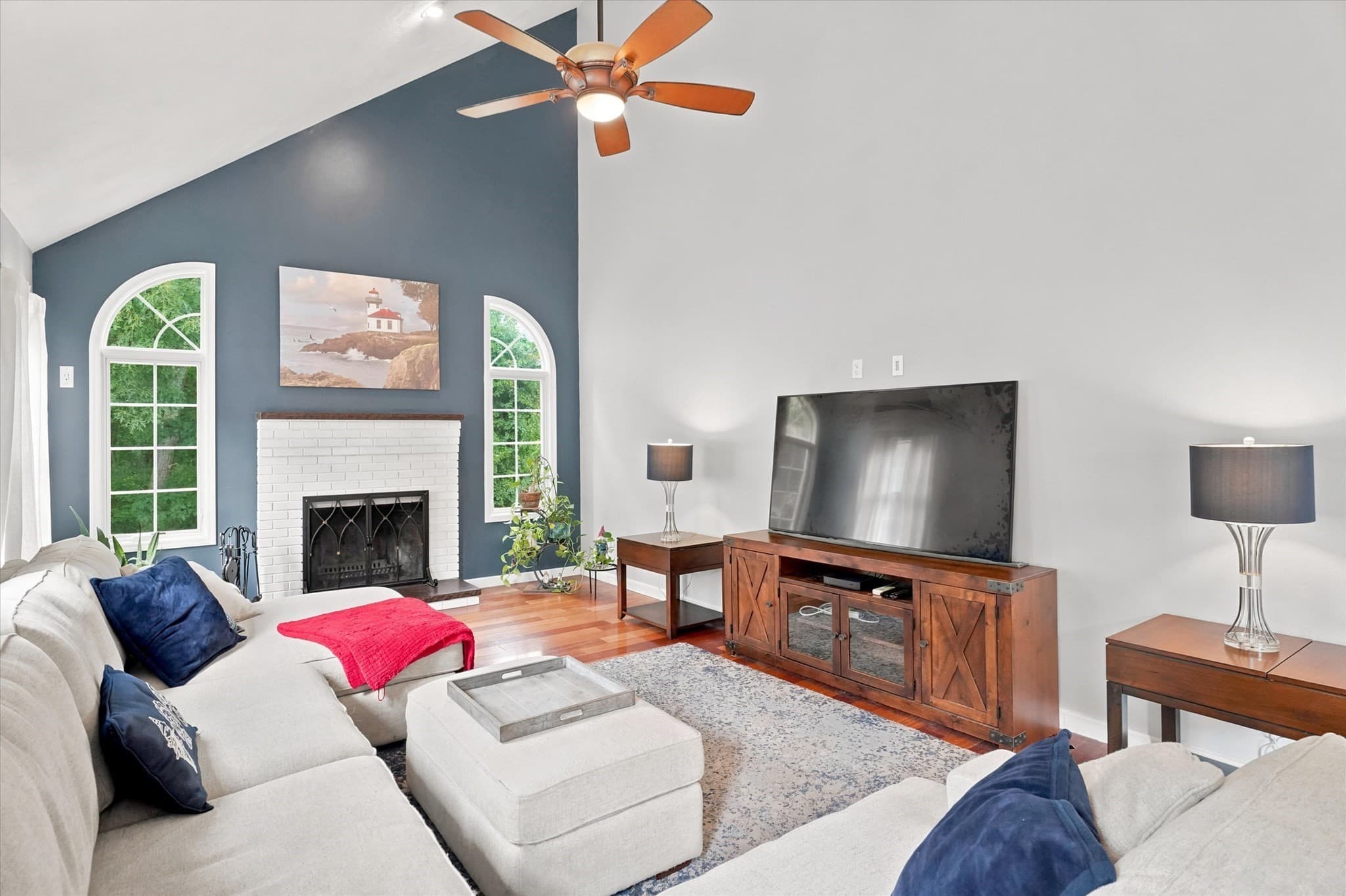 Single Family Residence at 33 Fairway Dr, Woburn MA 01801, Woburn, photo 12 of 40
