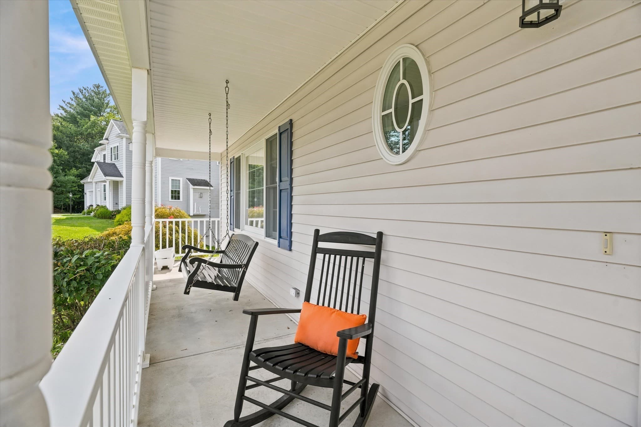Single Family Residence at 33 Fairway Dr, Woburn MA 01801, Woburn, photo 3 of 40