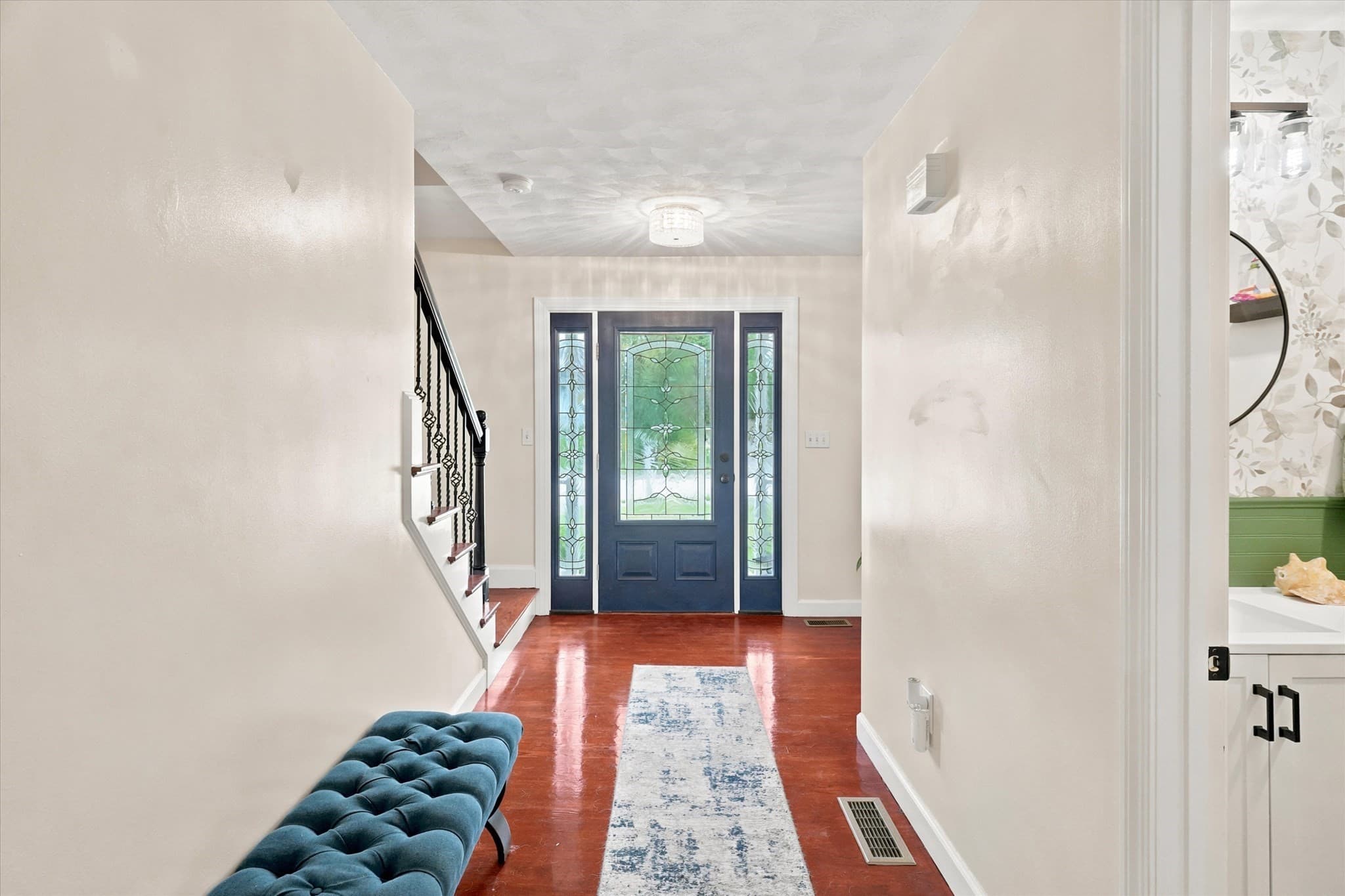 Single Family Residence at 33 Fairway Dr, Woburn MA 01801, Woburn, photo 4 of 40