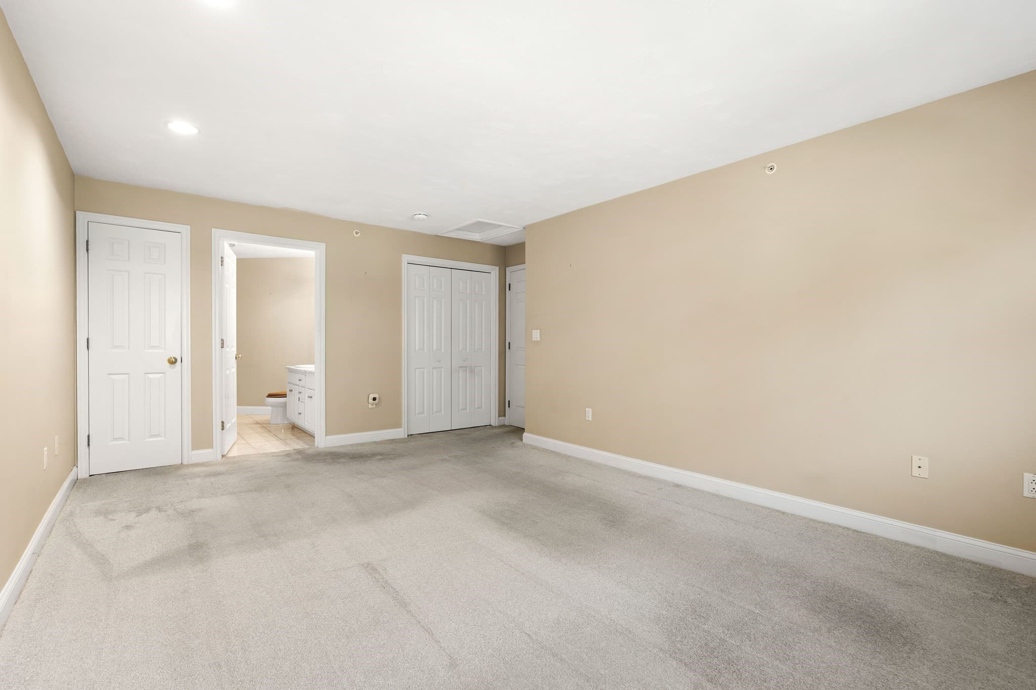 Condominium at 6 Technology Dr # 235, Chelmsford MA 01863, photo 17 of 37