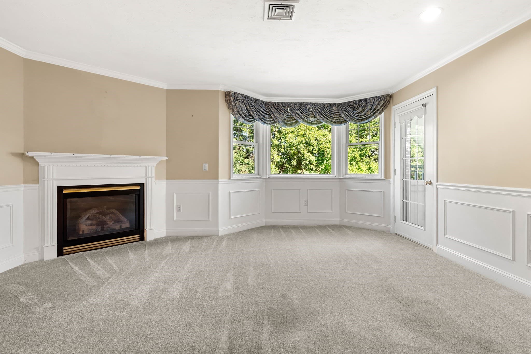 Condominium at 6 Technology Dr # 235, Chelmsford MA 01863, photo 3 of 37