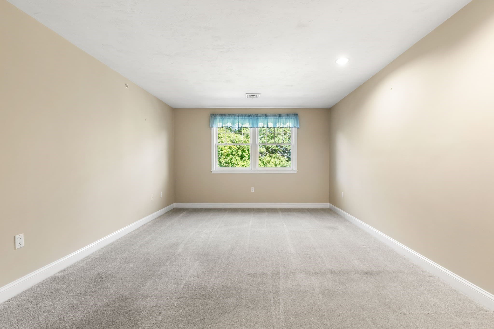 Condominium at 6 Technology Dr # 235, Chelmsford MA 01863, photo 15 of 37