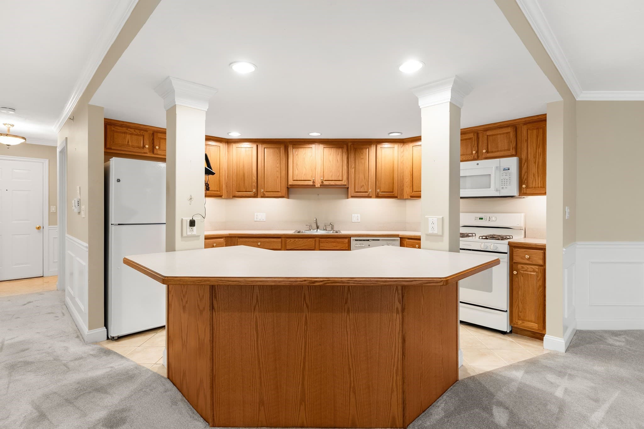 Condominium at 6 Technology Dr # 235, Chelmsford MA 01863, photo 11 of 37