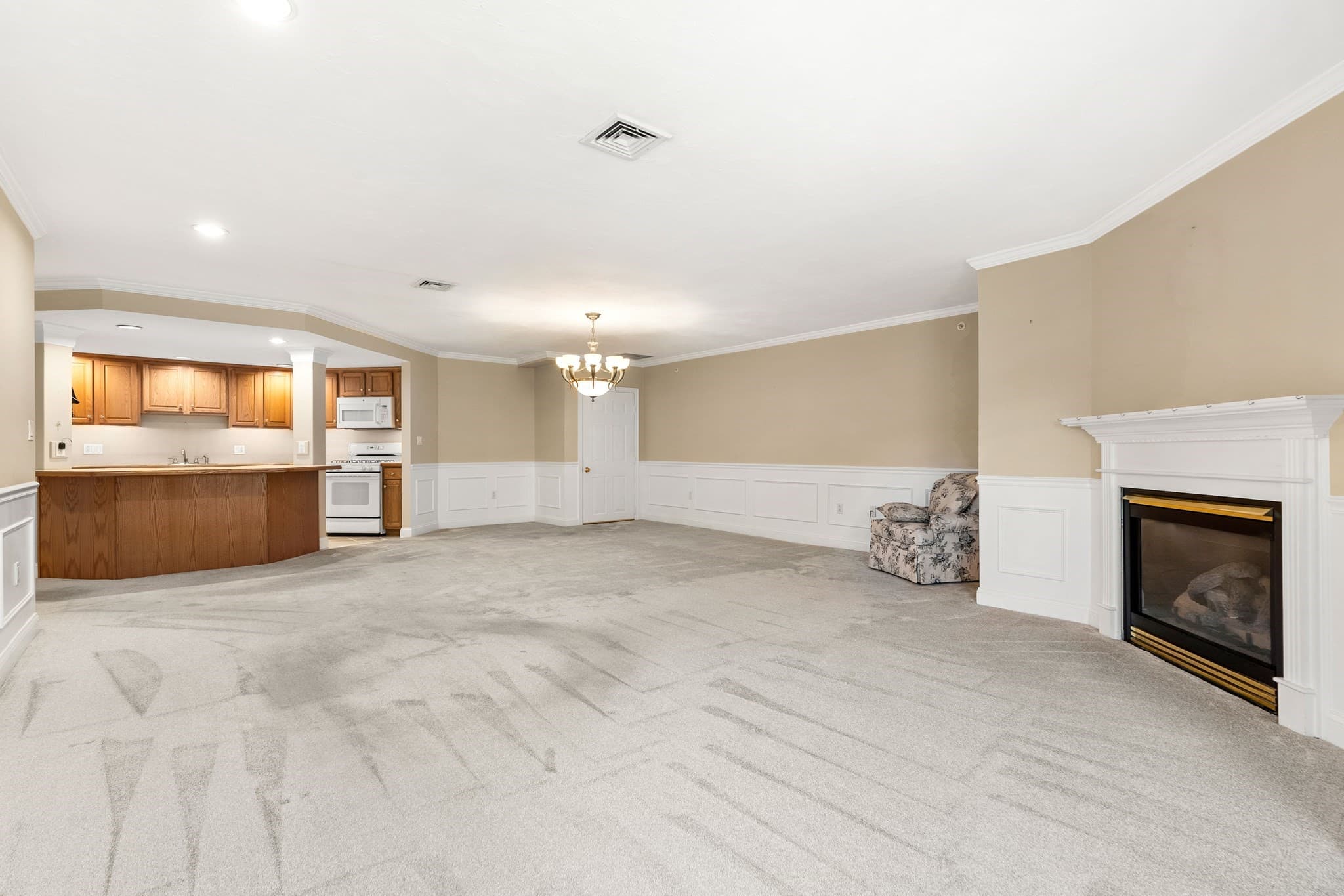 Condominium at 6 Technology Dr # 235, Chelmsford MA 01863, photo 4 of 37