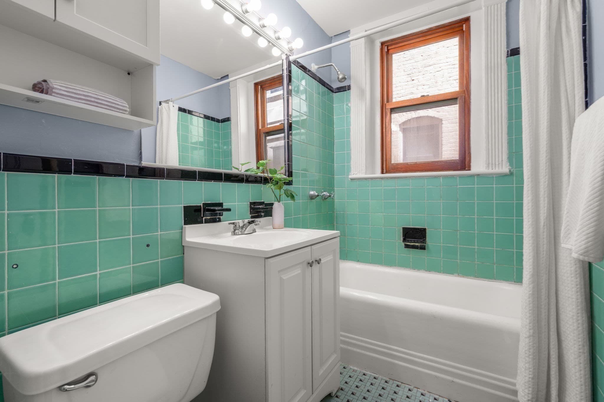 Condominium at 8 Garrison St # 501, Boston MA 02116, photo 13 of 39