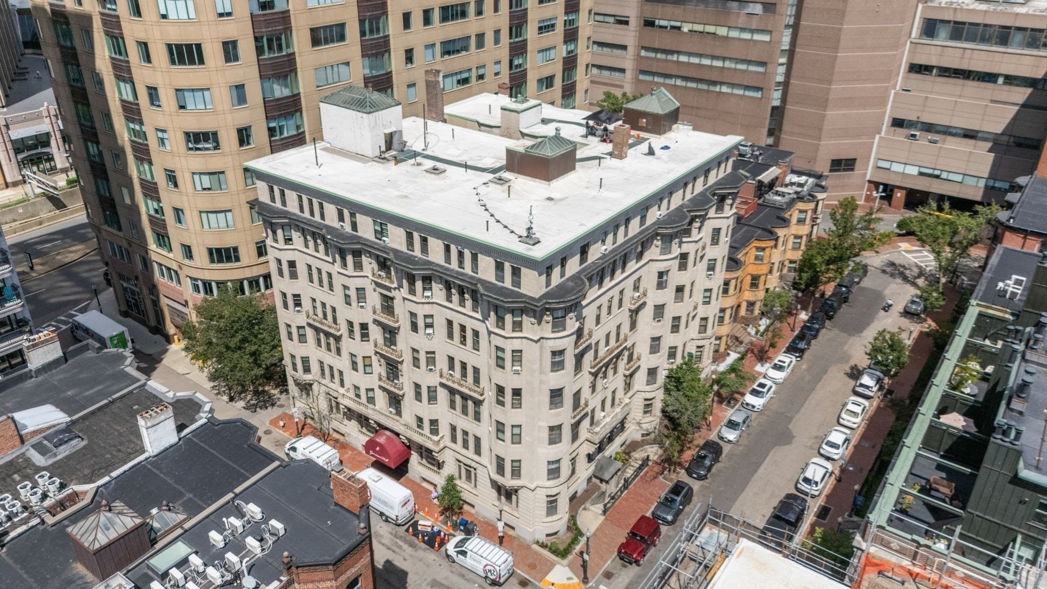 Condominium at 8 Garrison St # 501, Boston MA 02116, photo 32 of 39