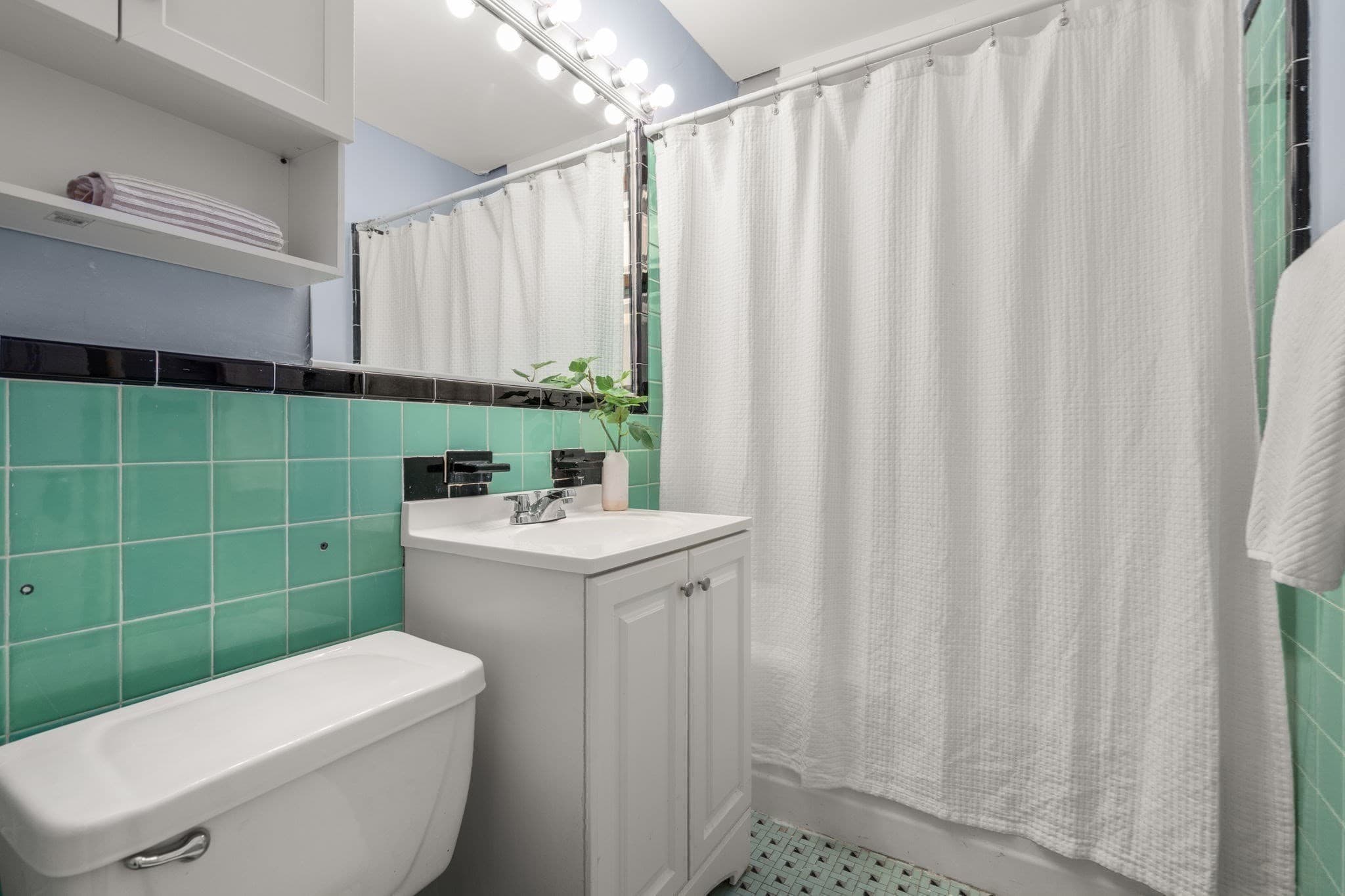 Condominium at 8 Garrison St # 501, Boston MA 02116, photo 18 of 39