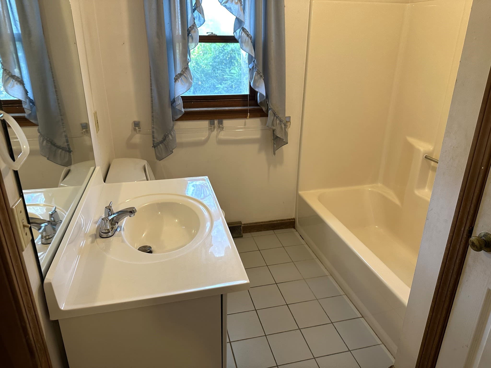Single Family Residence at 8 Deep Wood Dr, Sandwich MA 02563, Sandwich, photo 15 of 18