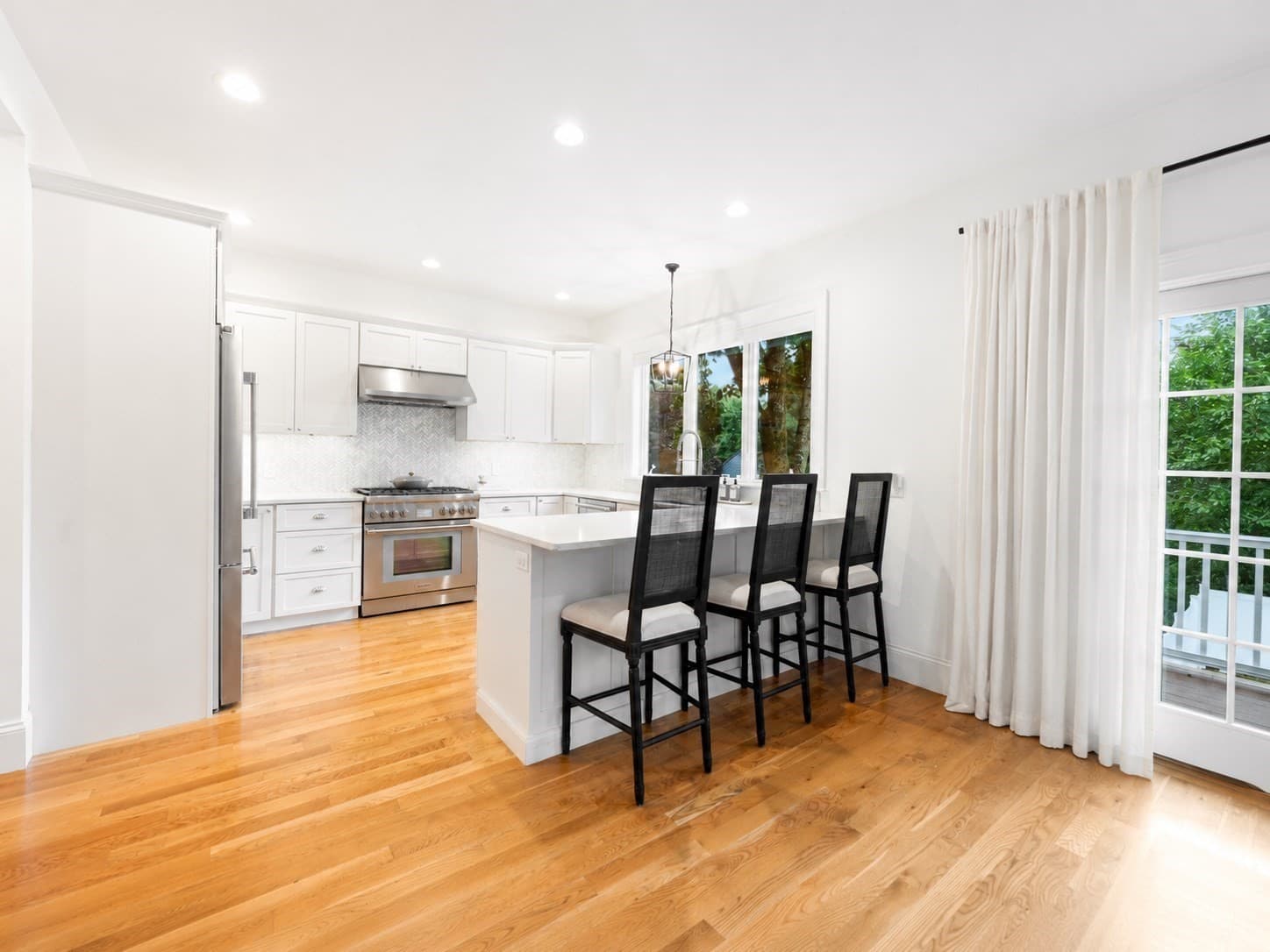Single Family Residence at 30 Farrow St, Winchester MA 01890, photo 9 of 35
