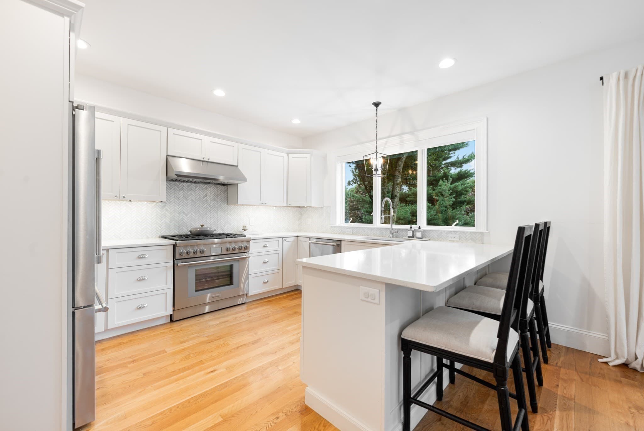 Single Family Residence at 30 Farrow St, Winchester MA 01890, photo 10 of 35