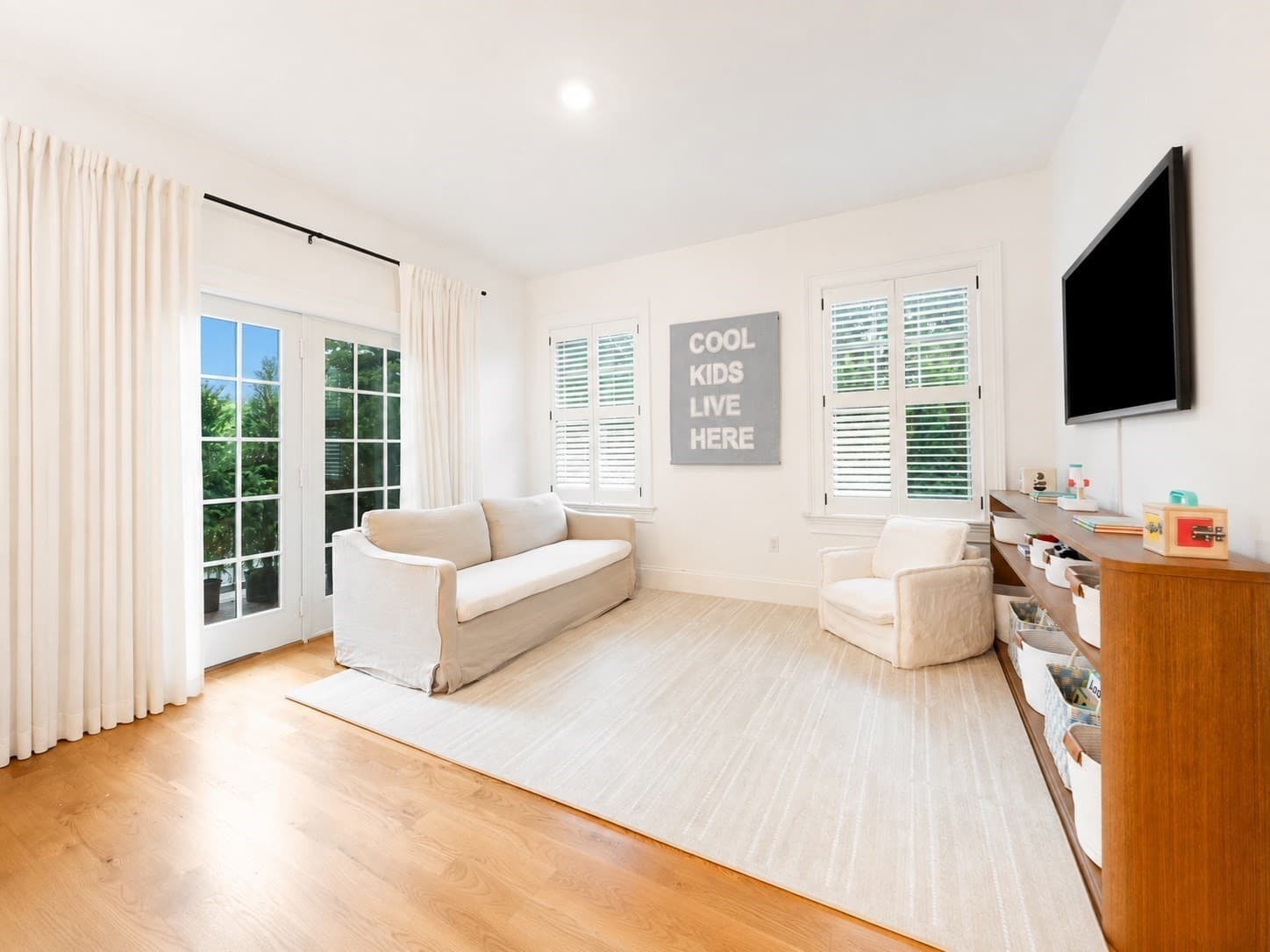 Single Family Residence at 30 Farrow St, Winchester MA 01890, photo 11 of 35