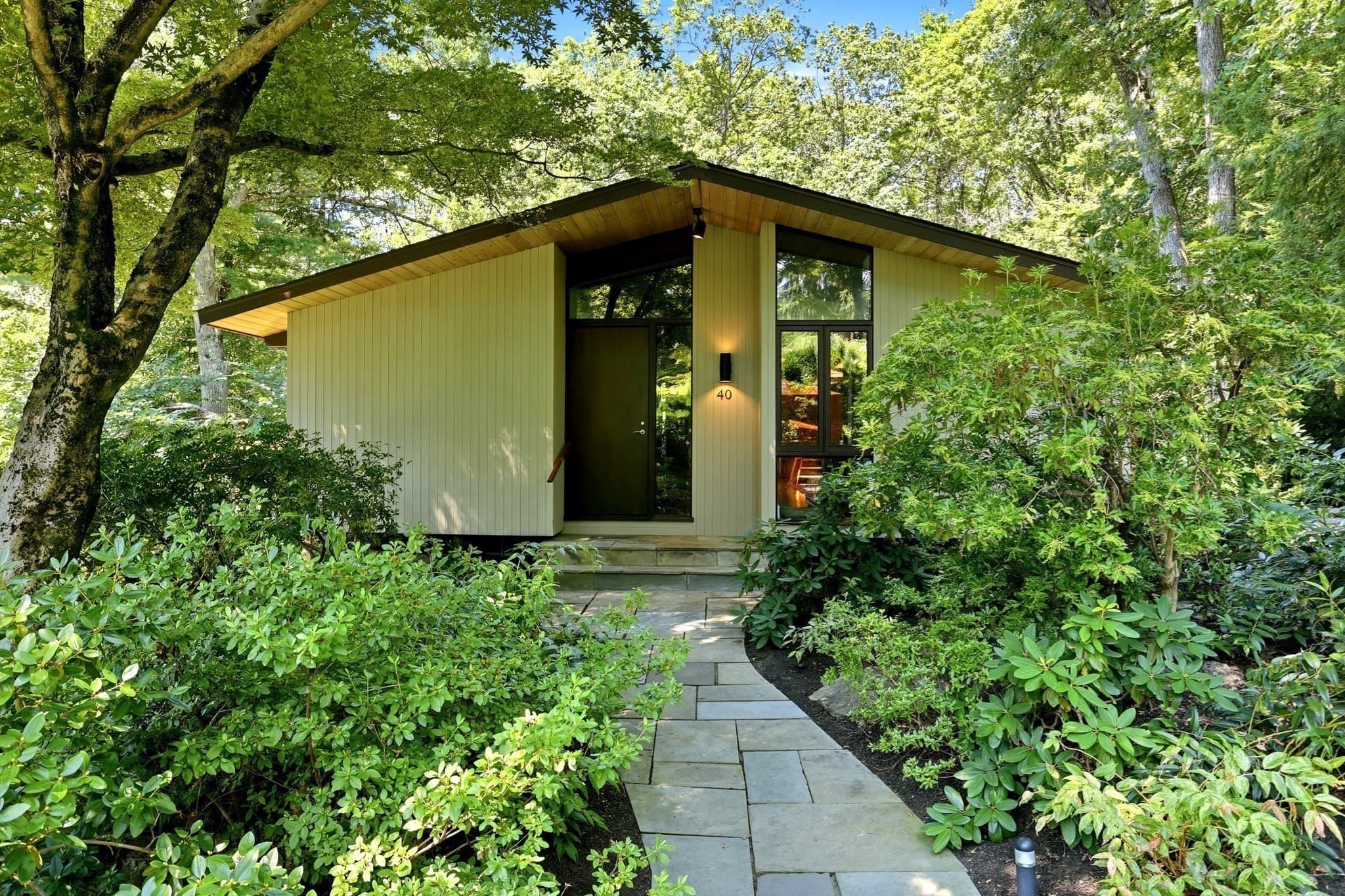 40 Brigham Woods, Concord MA 01742
