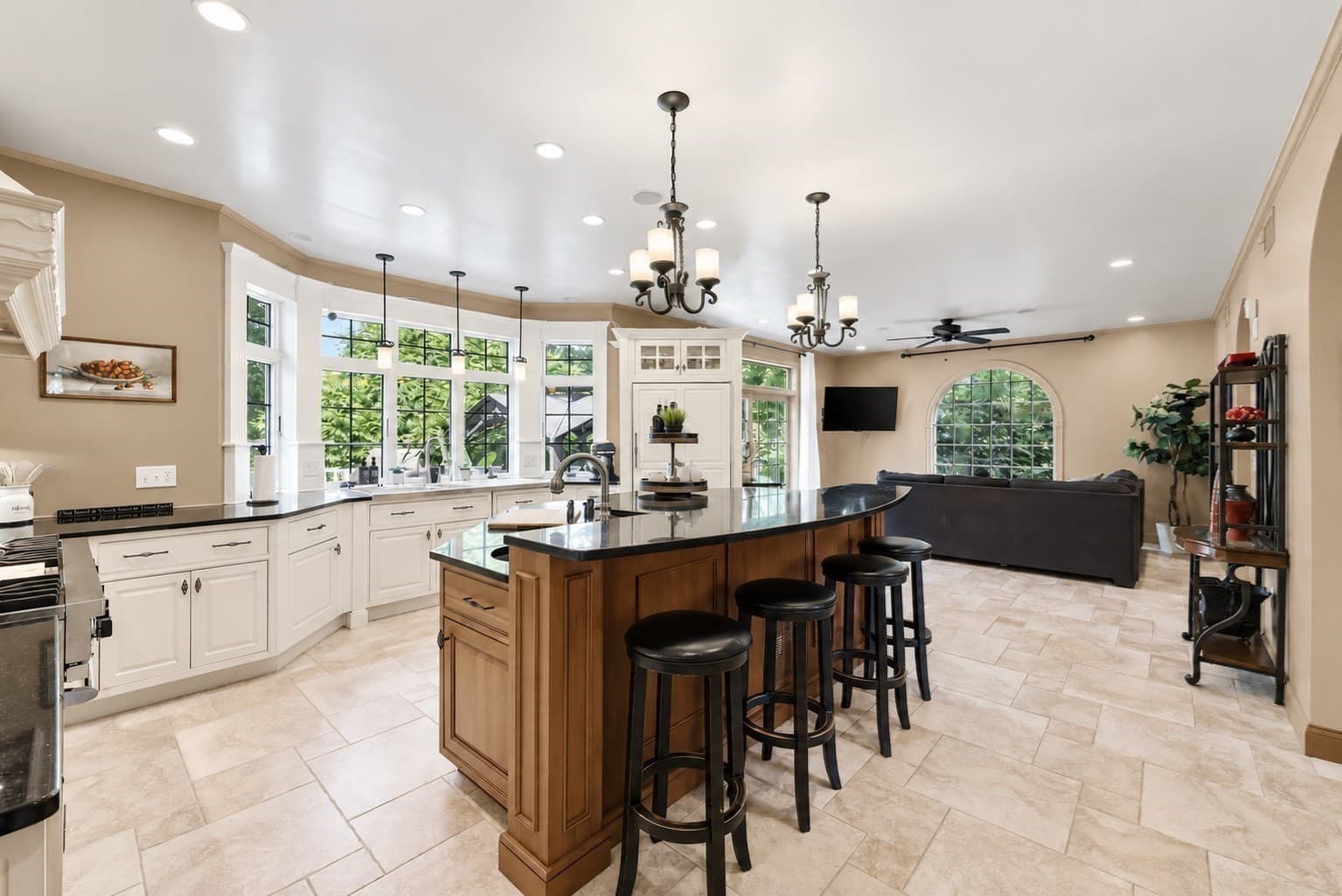 Single Family Residence at 47 Deer Hill Cir, Ludlow MA 01056, Ludlow, photo 9 of 42