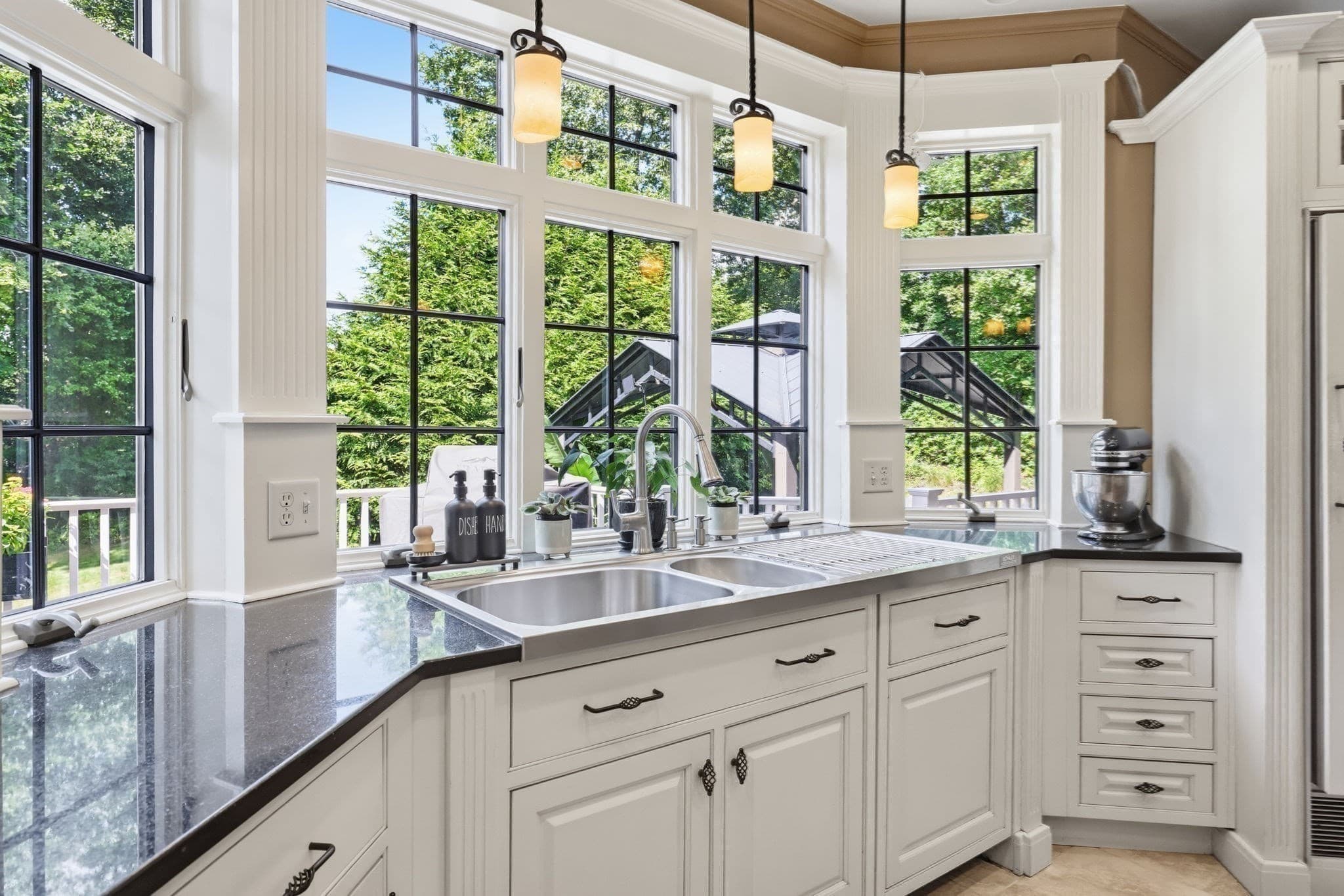 Single Family Residence at 47 Deer Hill Cir, Ludlow MA 01056, Ludlow, photo 10 of 42