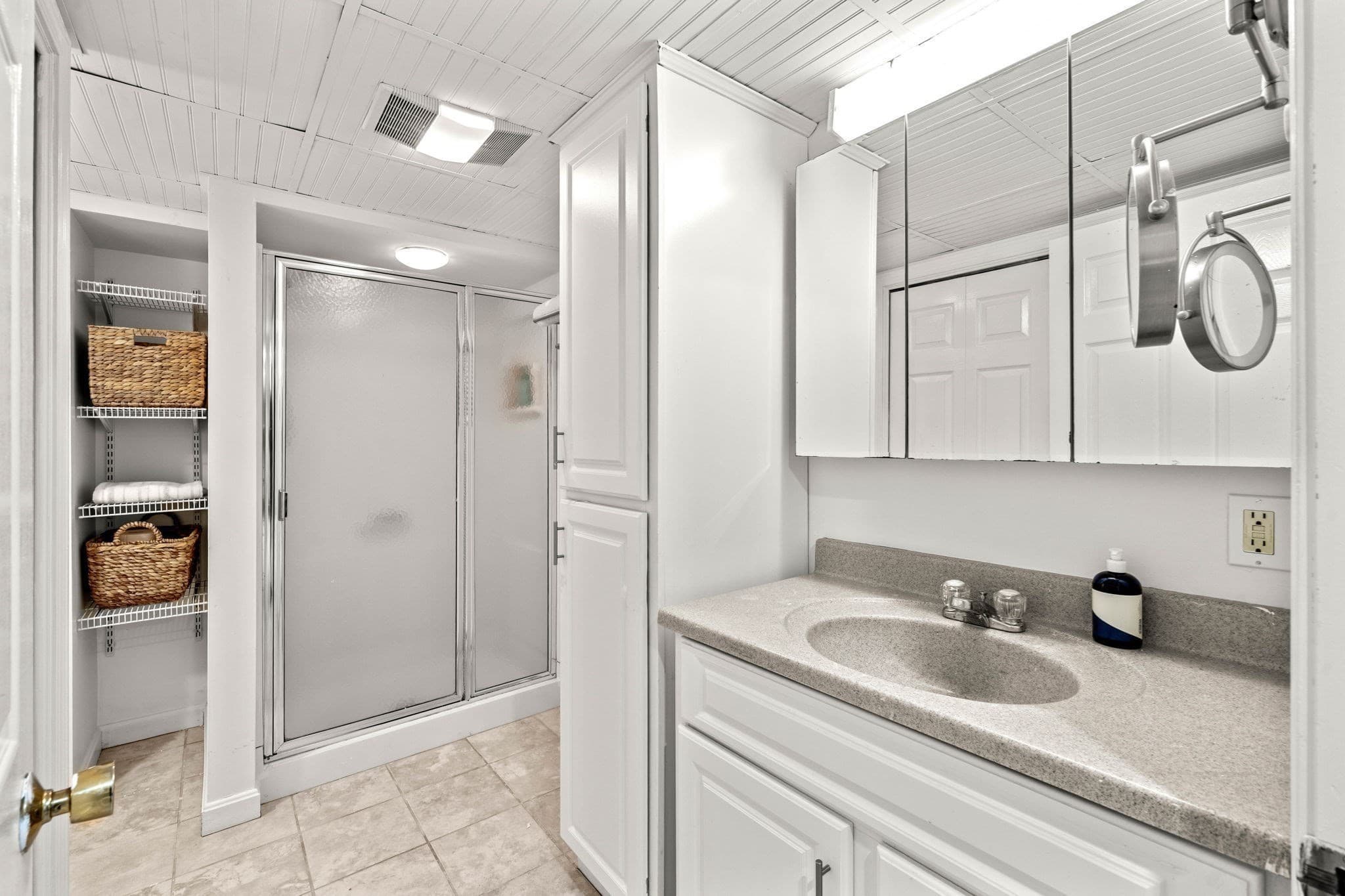 Single Family Residence at 50 Holt Rd, Andover MA 01810, photo 20 of 37