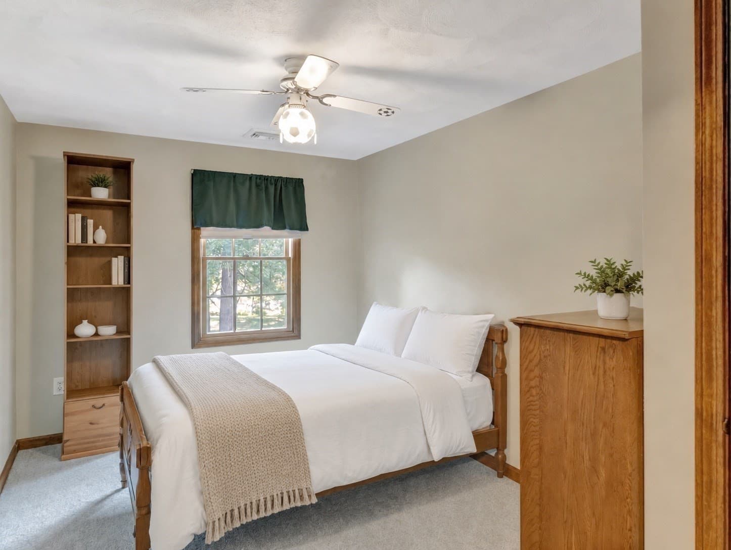 Single Family Residence at 55 King Arthur Way, Mansfield MA 02048, Mansfield, photo 22 of 42