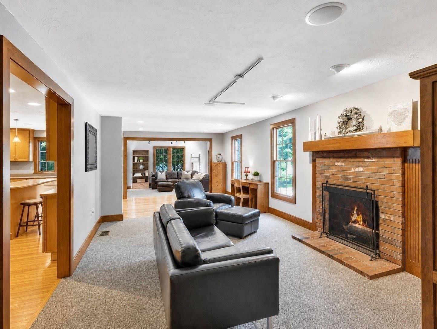 Single Family Residence at 55 King Arthur Way, Mansfield MA 02048, Mansfield, photo 15 of 42
